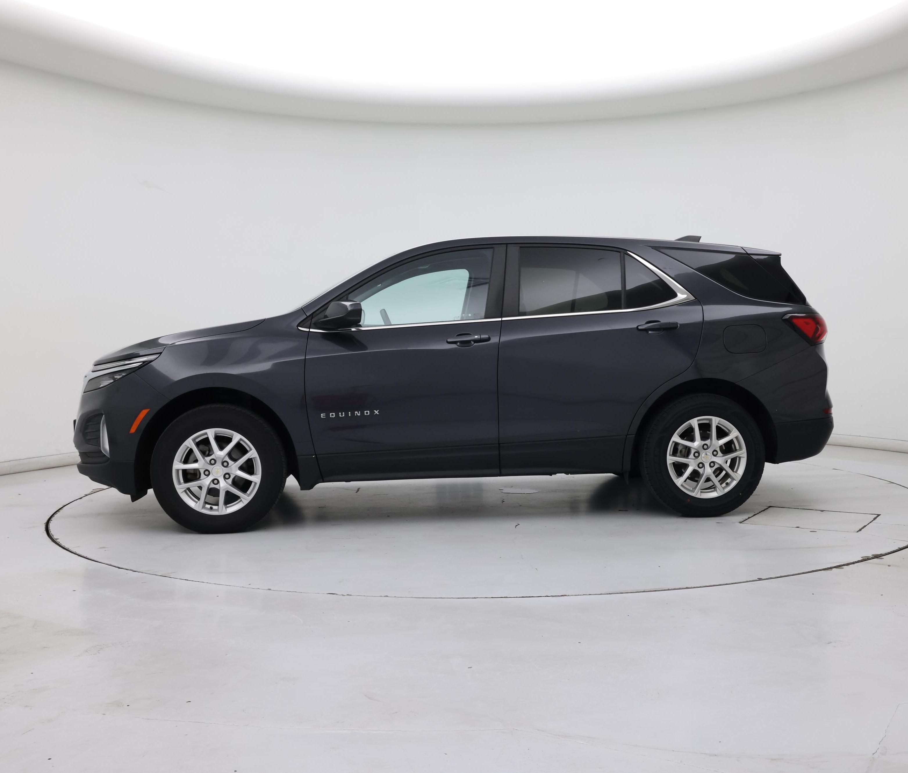 Thumbnail: 2023 Chevrolet Equinox - 3