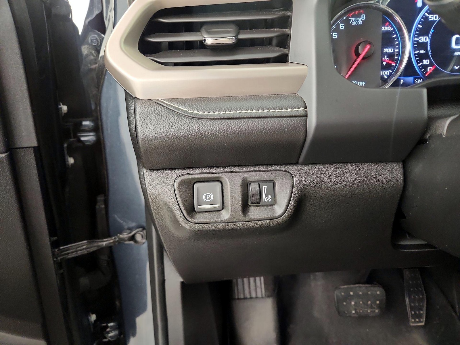 2020 GMC Acadia Denali - Photo 14