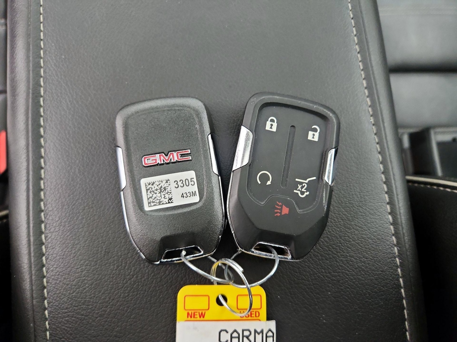 2020 GMC Acadia Denali - Photo 24