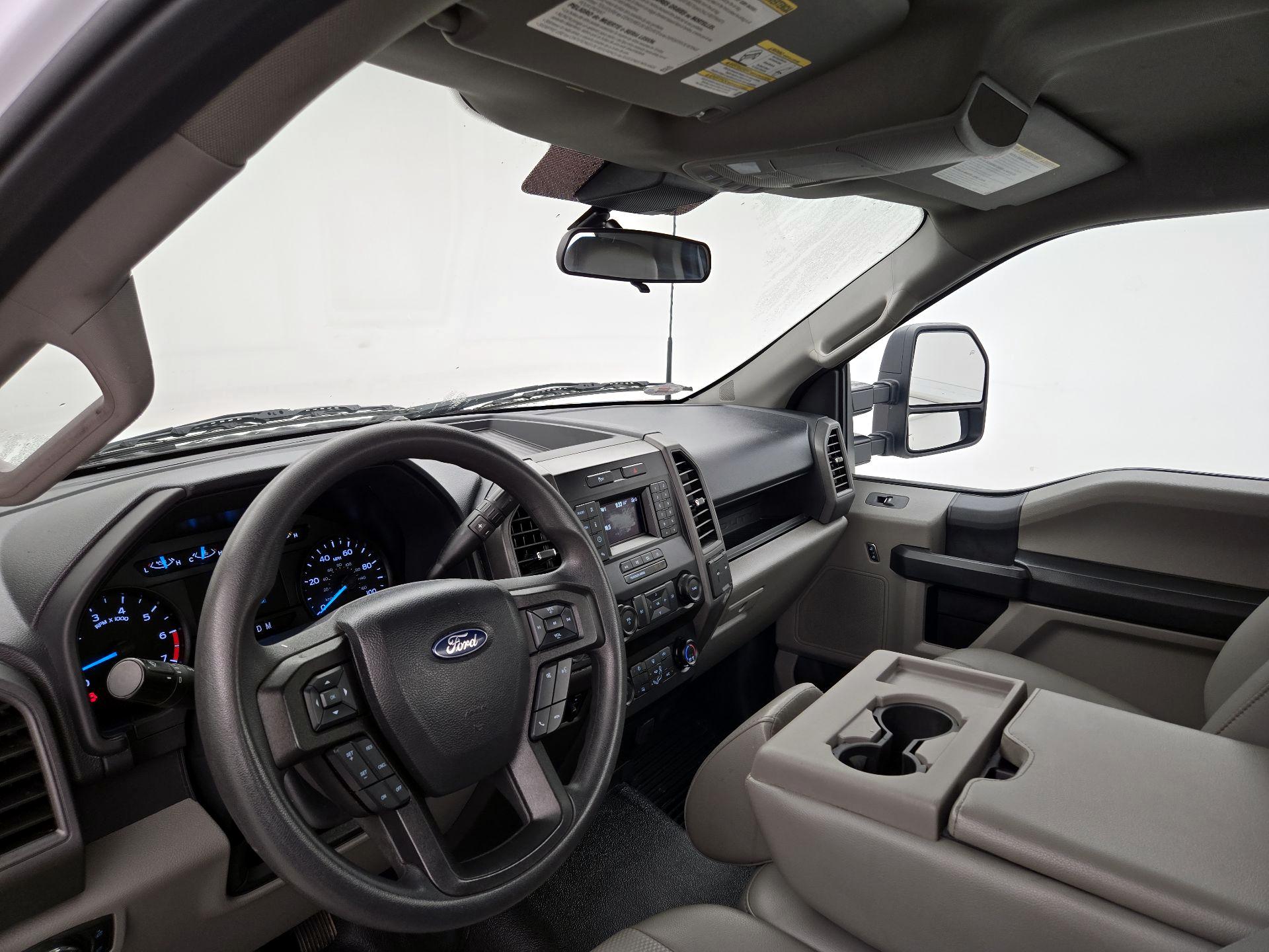 Thumbnail: 2022 Ford F-350 - 9