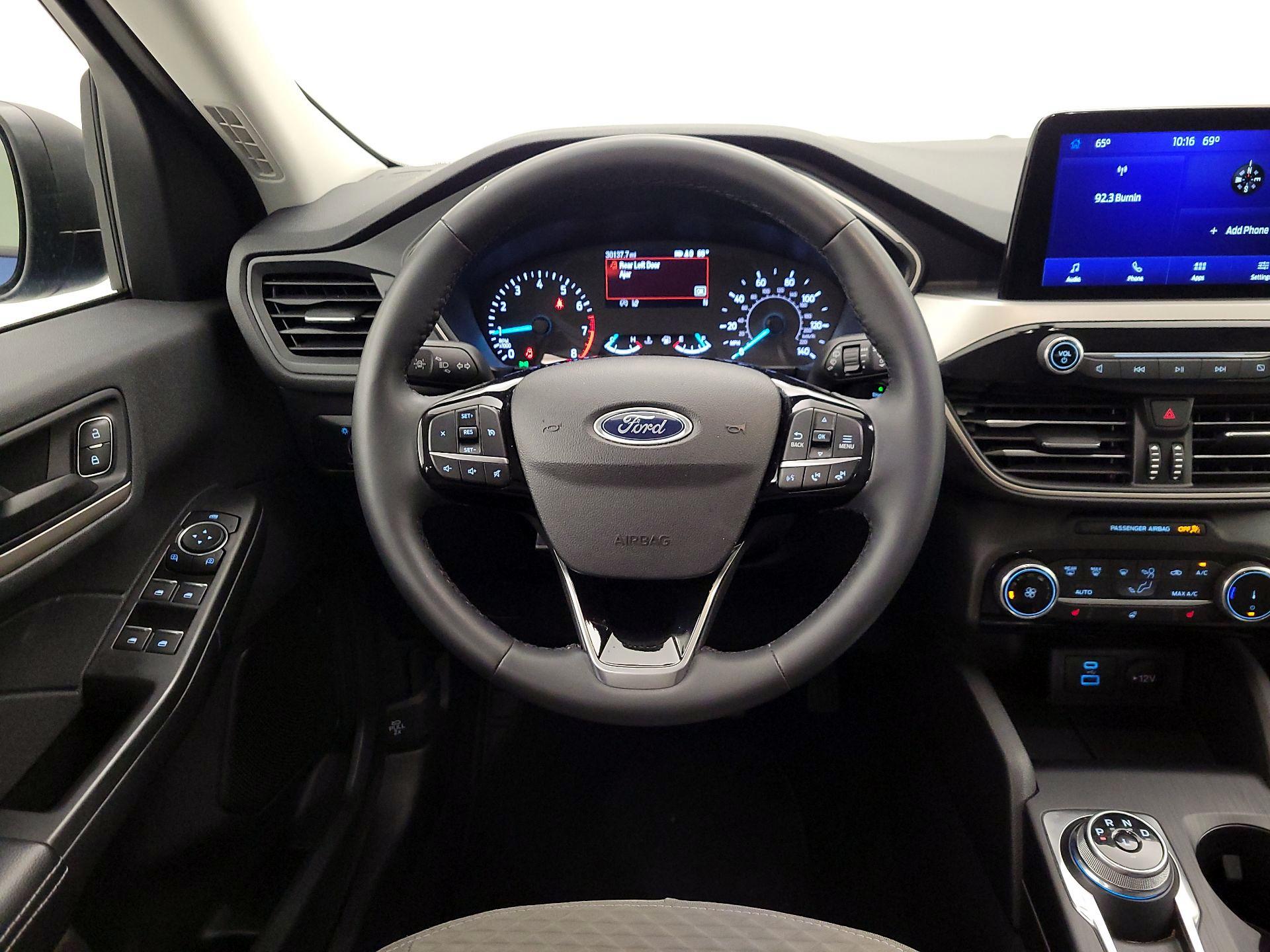 Thumbnail: 2022 Ford Escape - 10