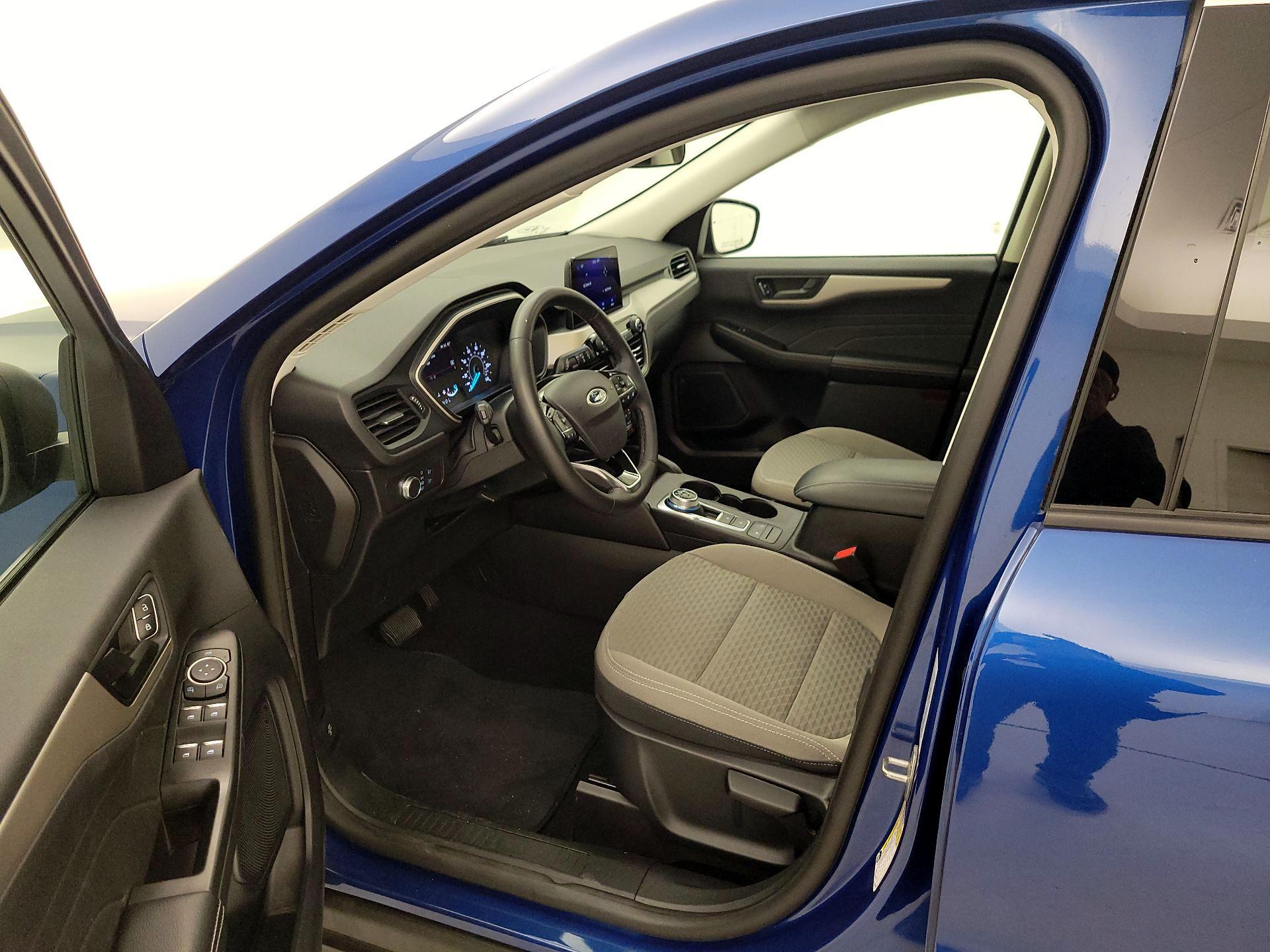 Thumbnail: 2022 Ford Escape - 11