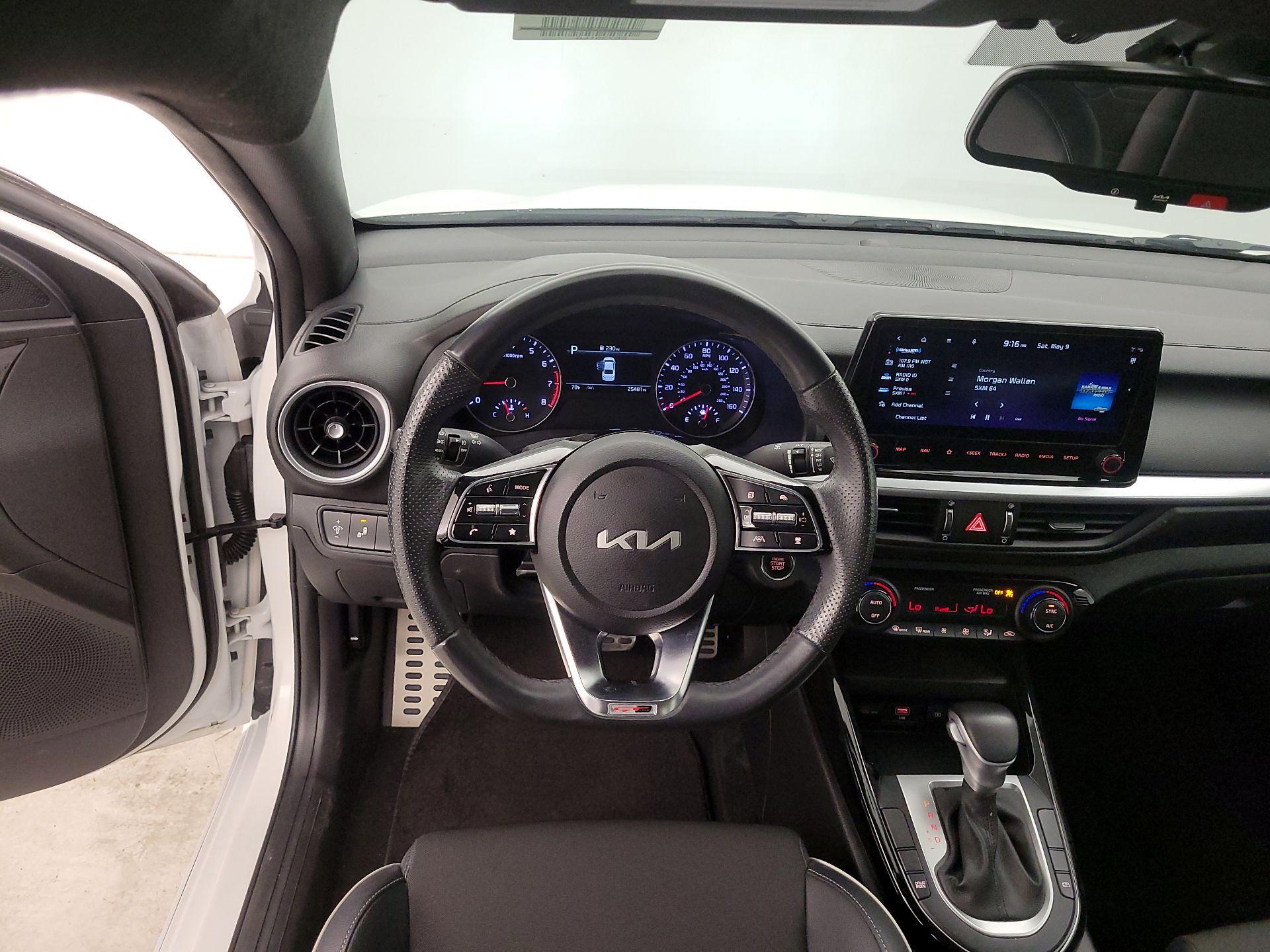 Thumbnail: 2023 Kia Forte - 10