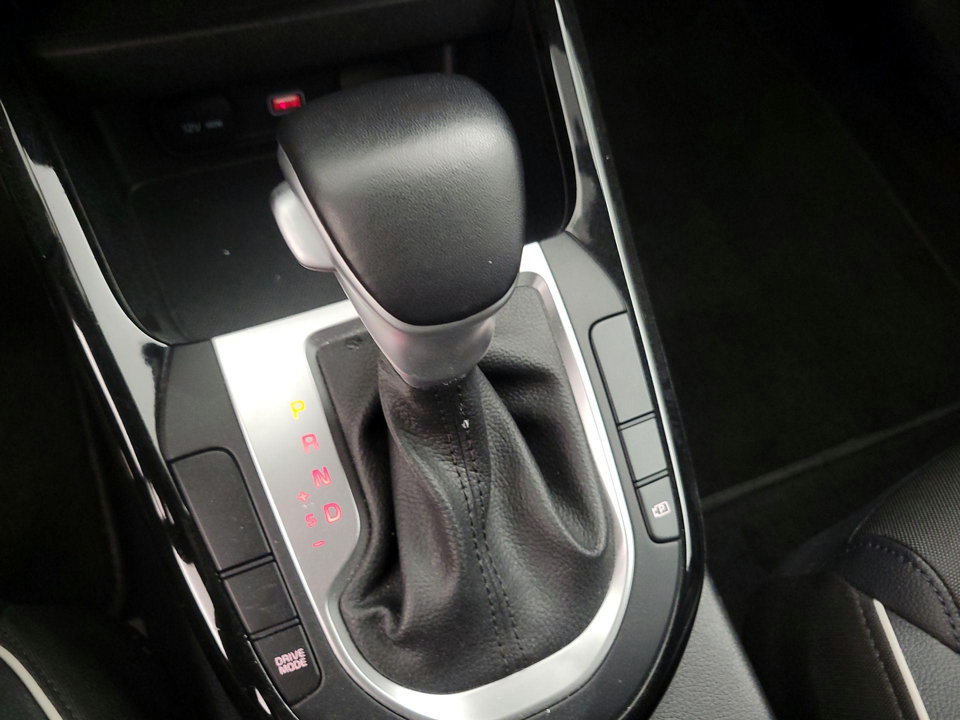Thumbnail: 2023 Kia Forte - 16