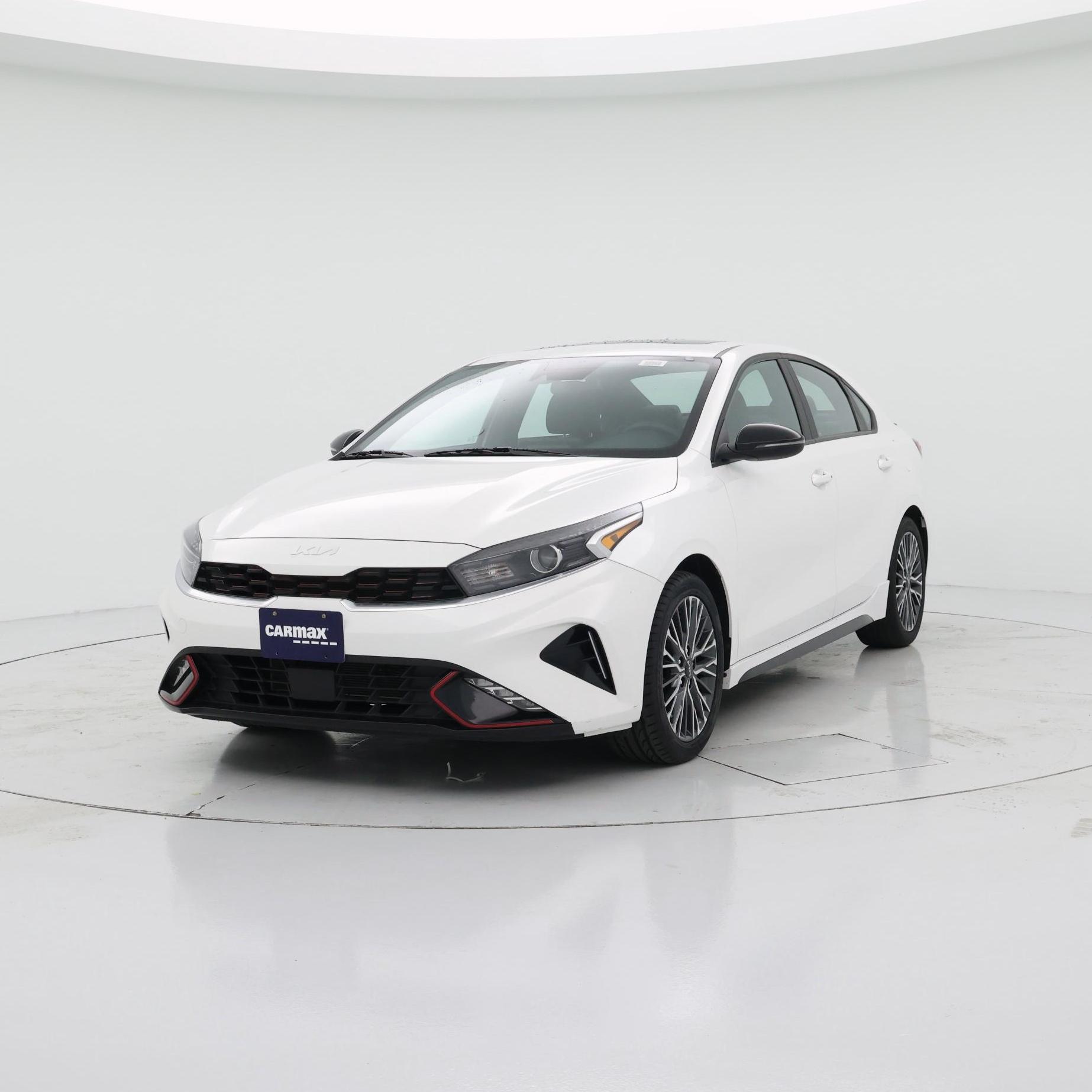 Thumbnail: 2023 Kia Forte - 4
