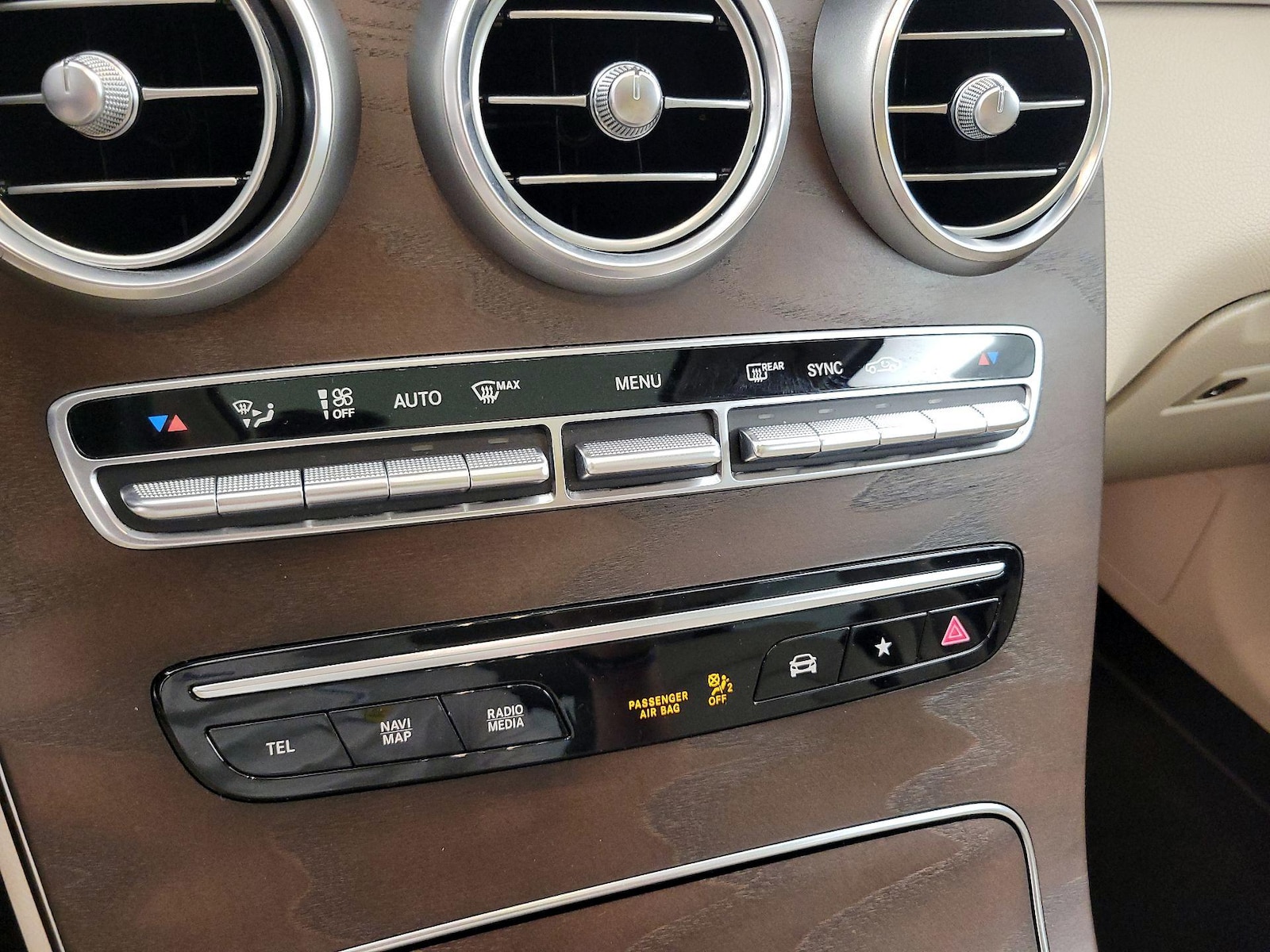 2020 Mercedes-Benz GLC Coupe GLC300 - Photo 18