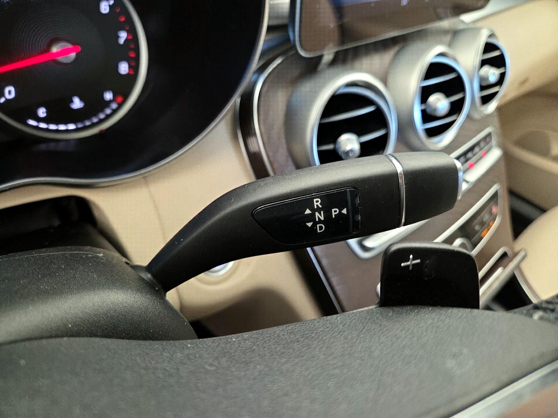 Thumbnail: 2020 Mercedes-Benz C-Class - 17