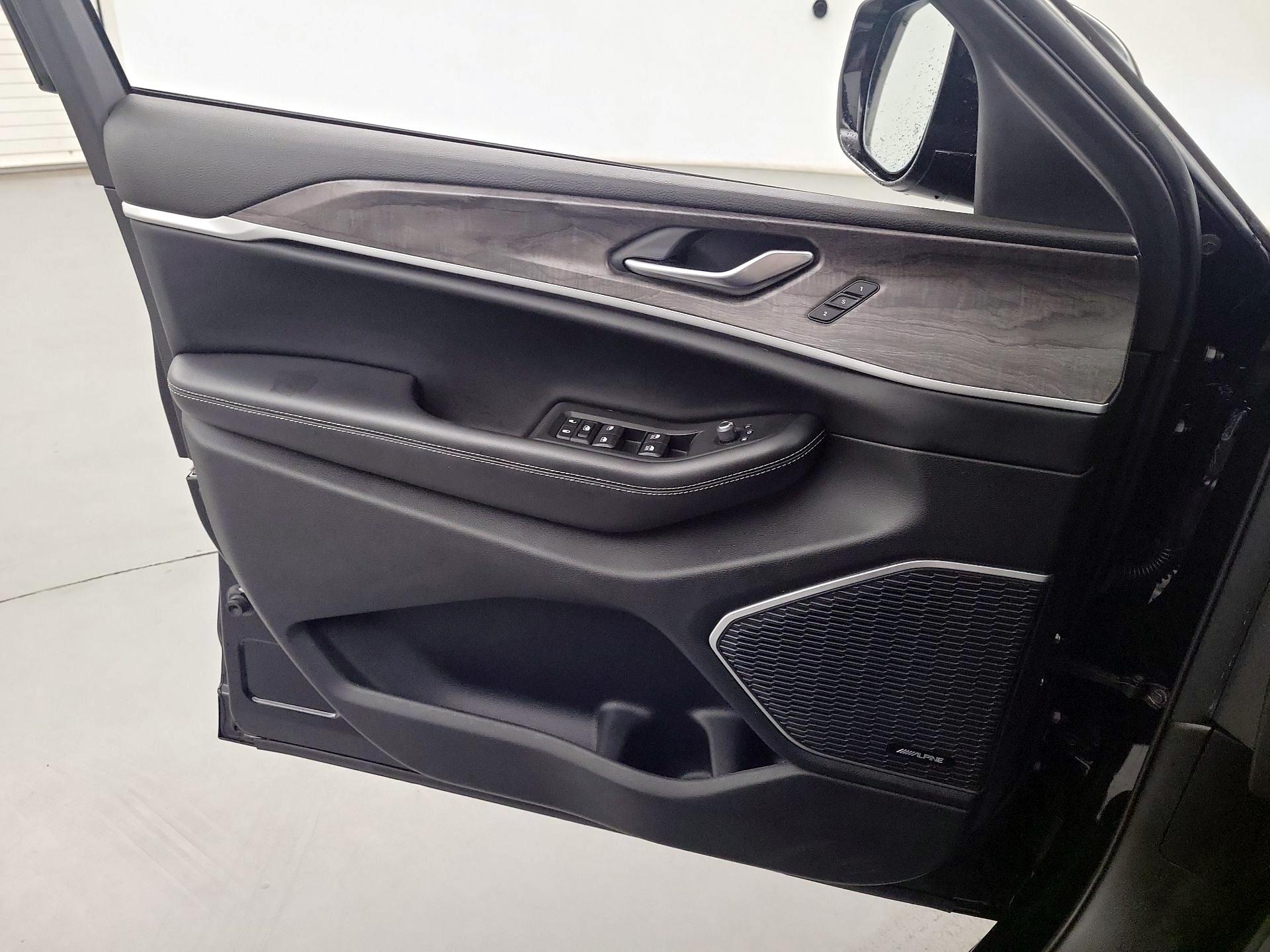 Thumbnail: 2021 Jeep Grand Cherokee L - 12