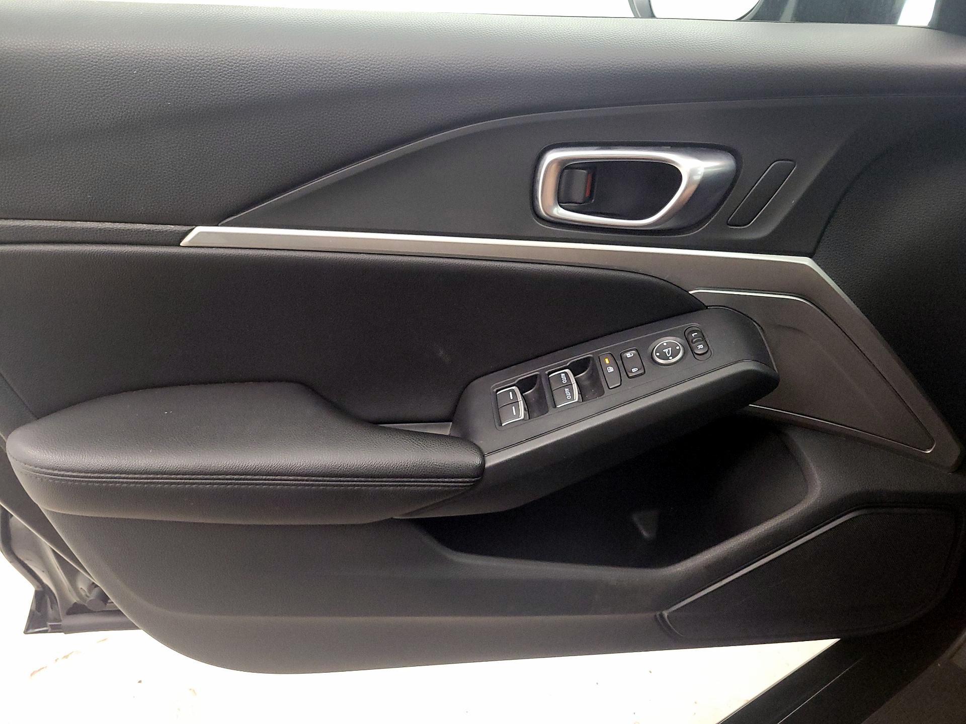 Thumbnail: 2023 Acura Integra - 13