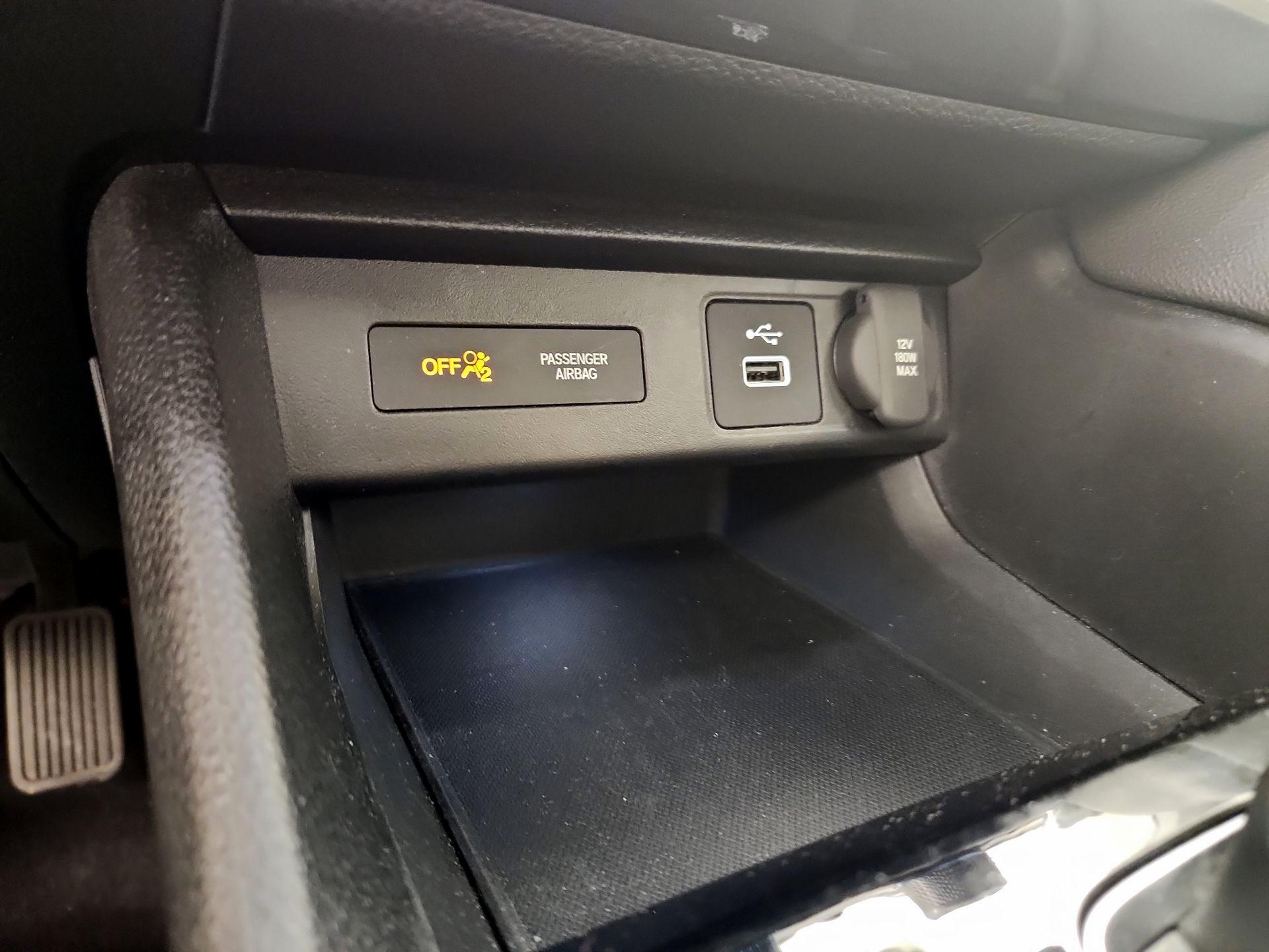 Thumbnail: 2023 Acura Integra - 19