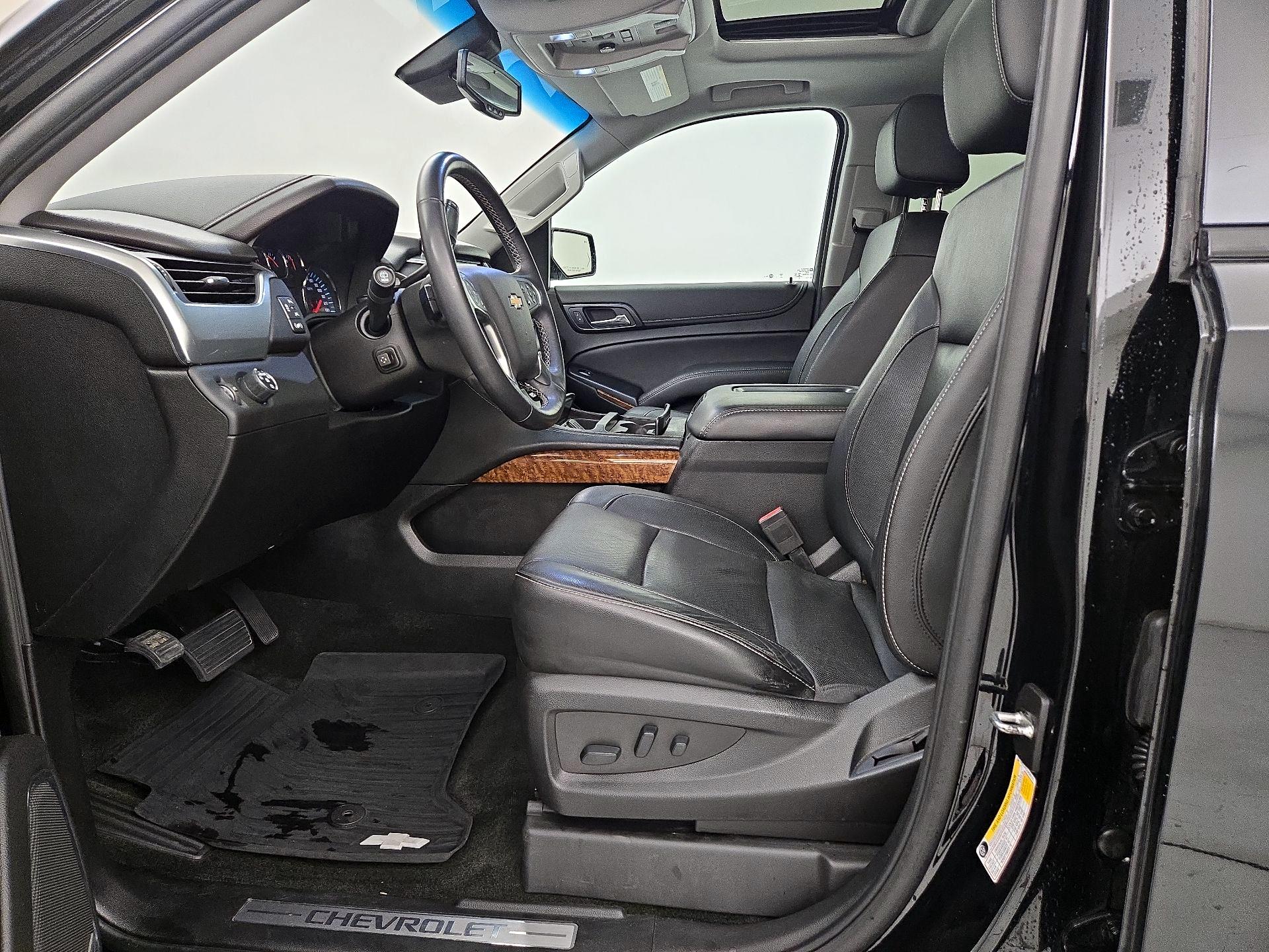 Thumbnail: 2018 Chevrolet Suburban - 11