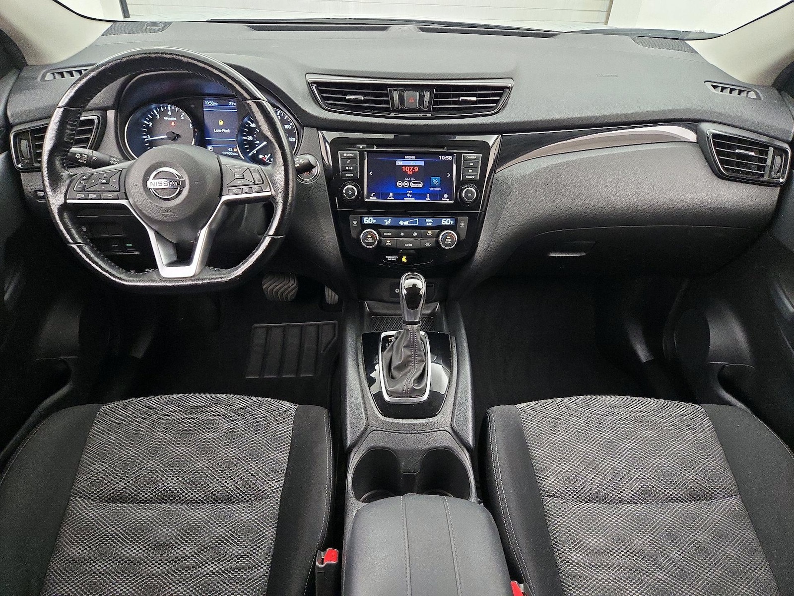 2021 Nissan Rogue Sport SV - Photo 10