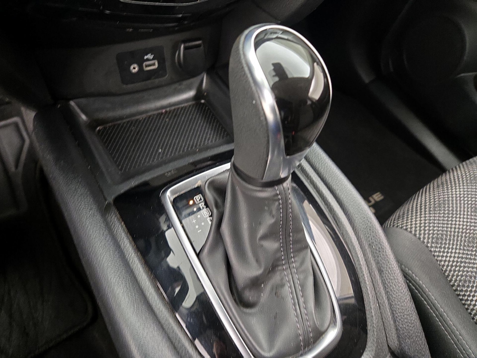2021 Nissan Rogue Sport SV - Photo 18
