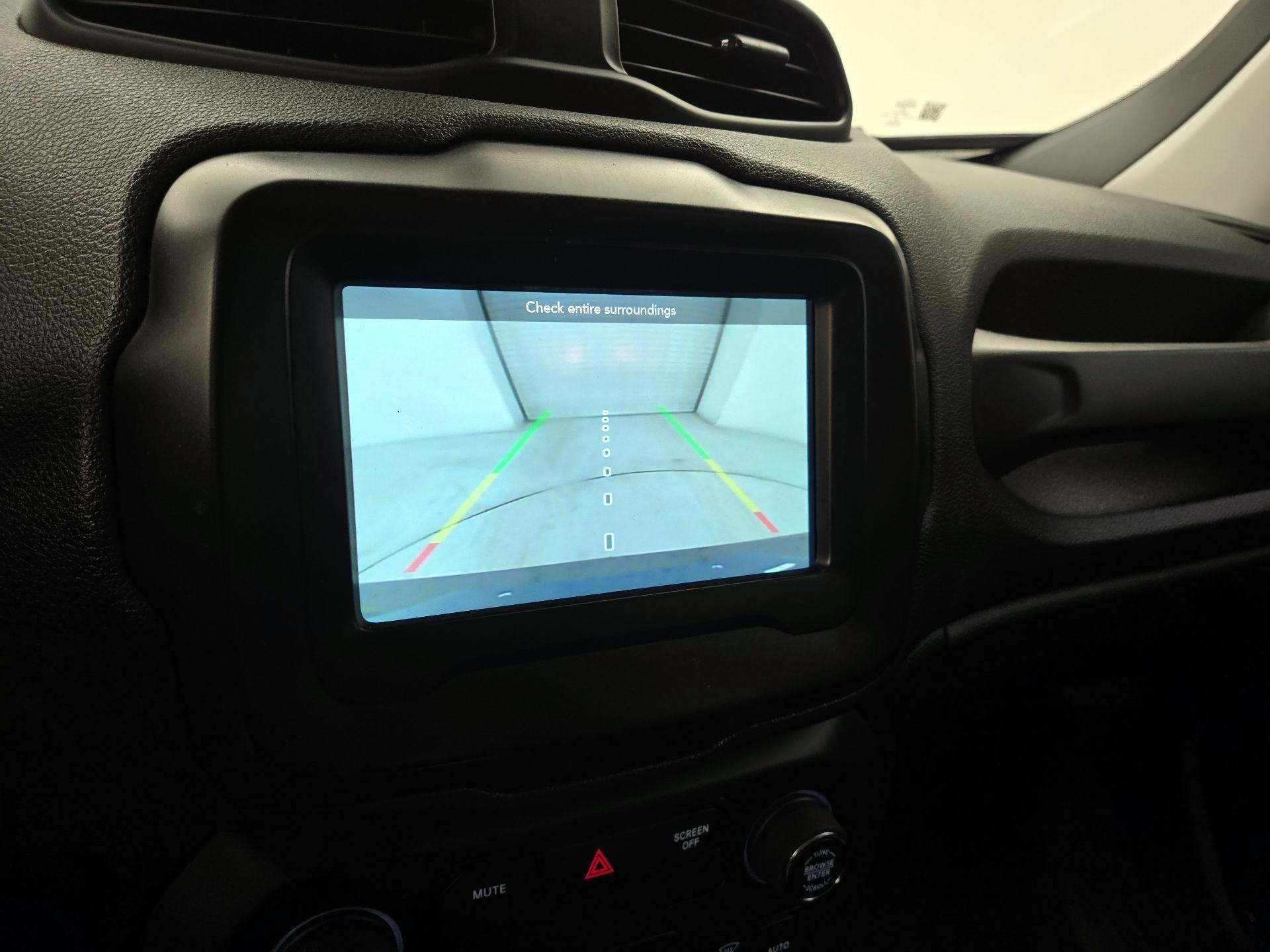 Thumbnail: 2019 Jeep Renegade - 14