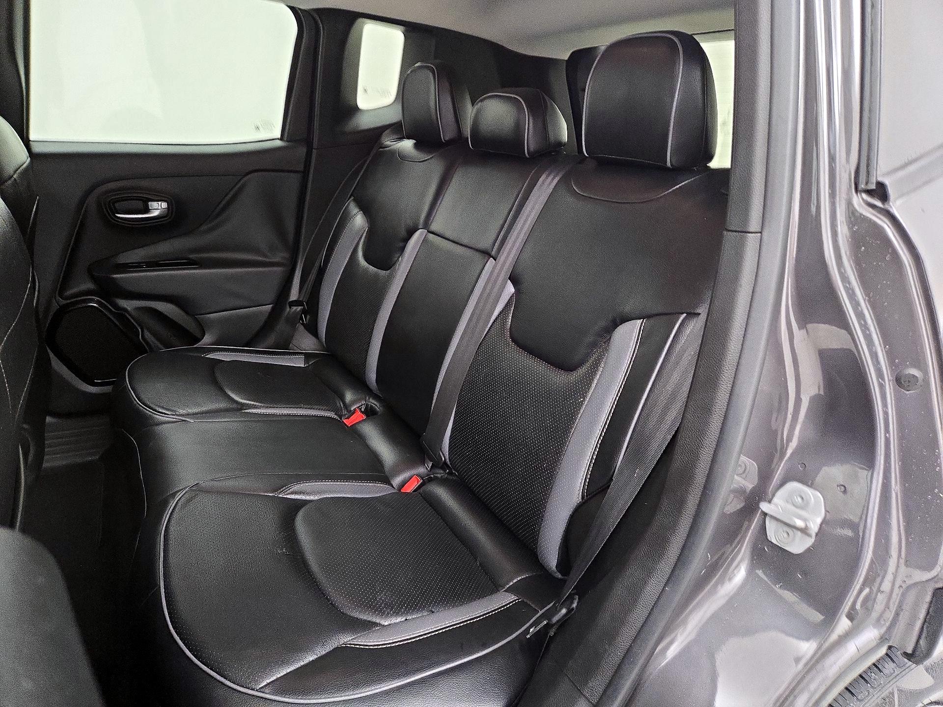 Thumbnail: 2019 Jeep Renegade - 19