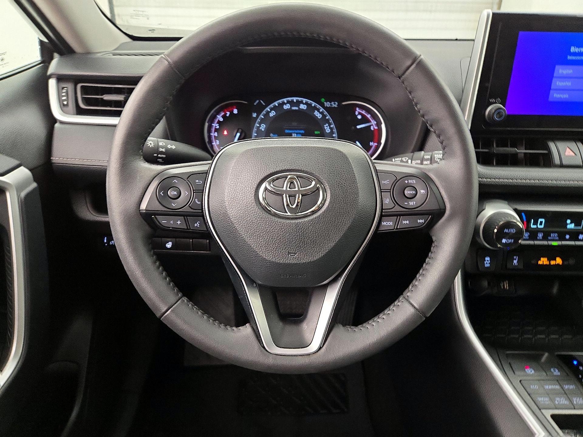 Thumbnail: 2025 Toyota RAV4 - 10