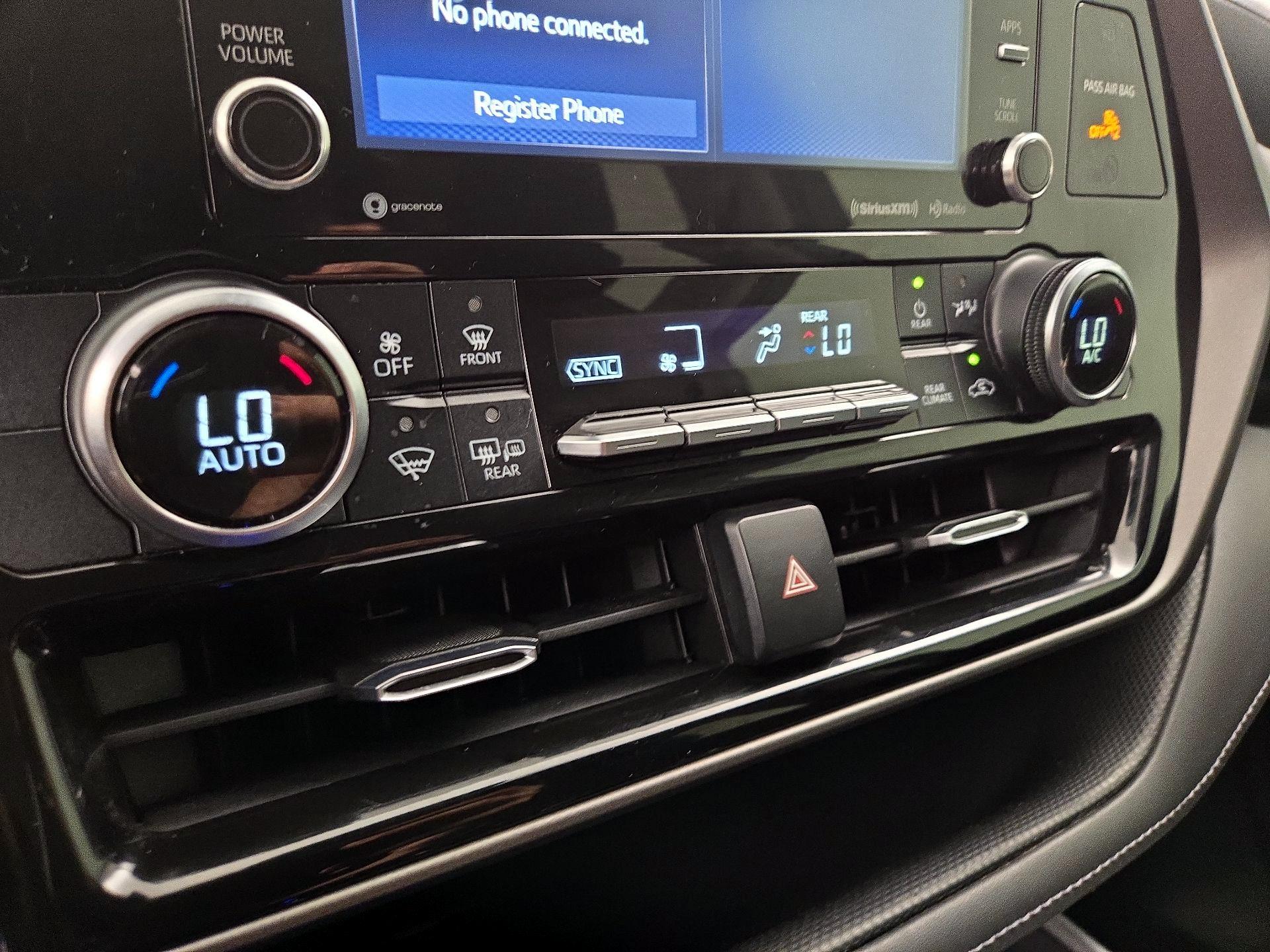 Thumbnail: 2020 Toyota Highlander - 16