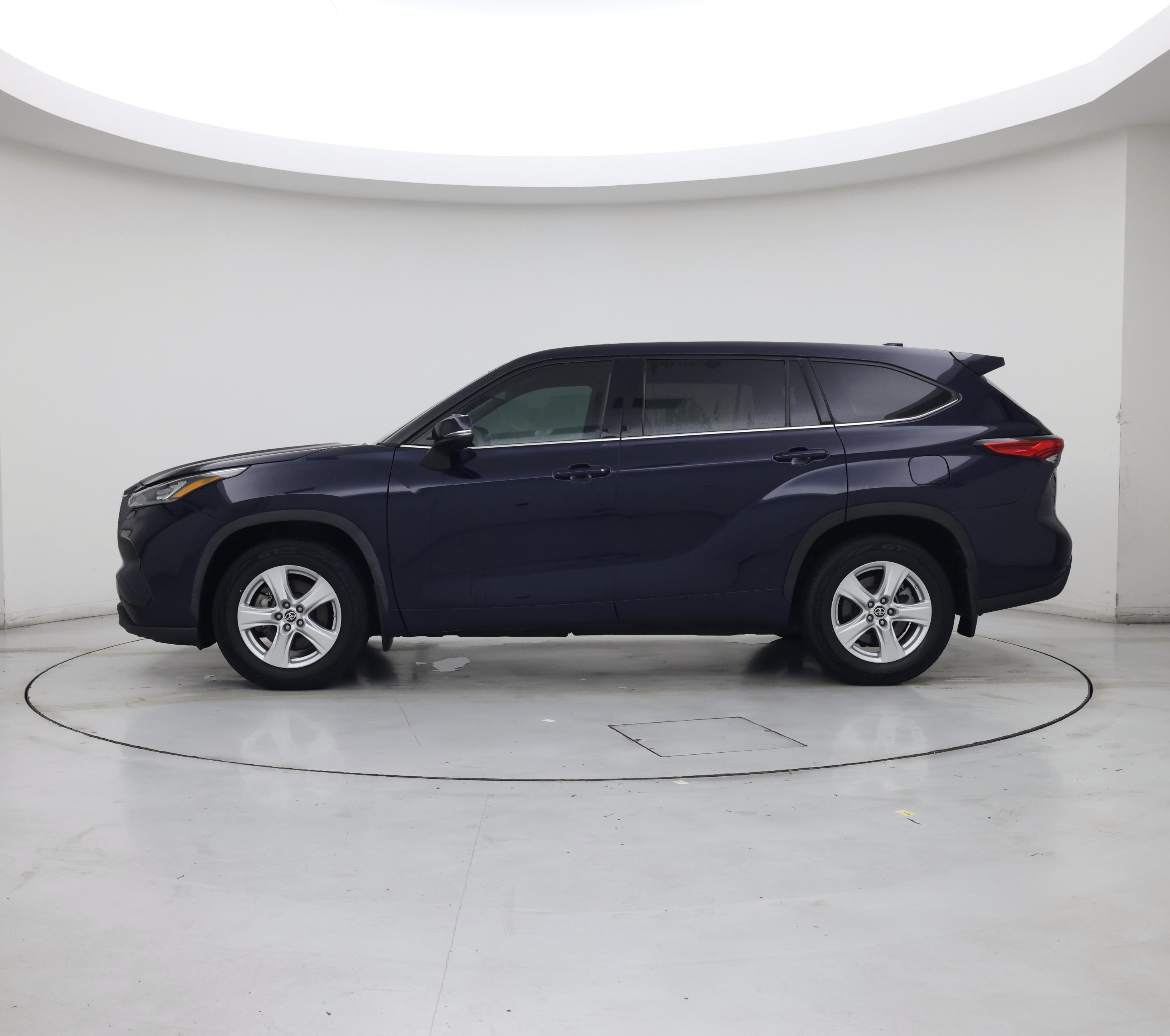 Thumbnail: 2020 Toyota Highlander - 3