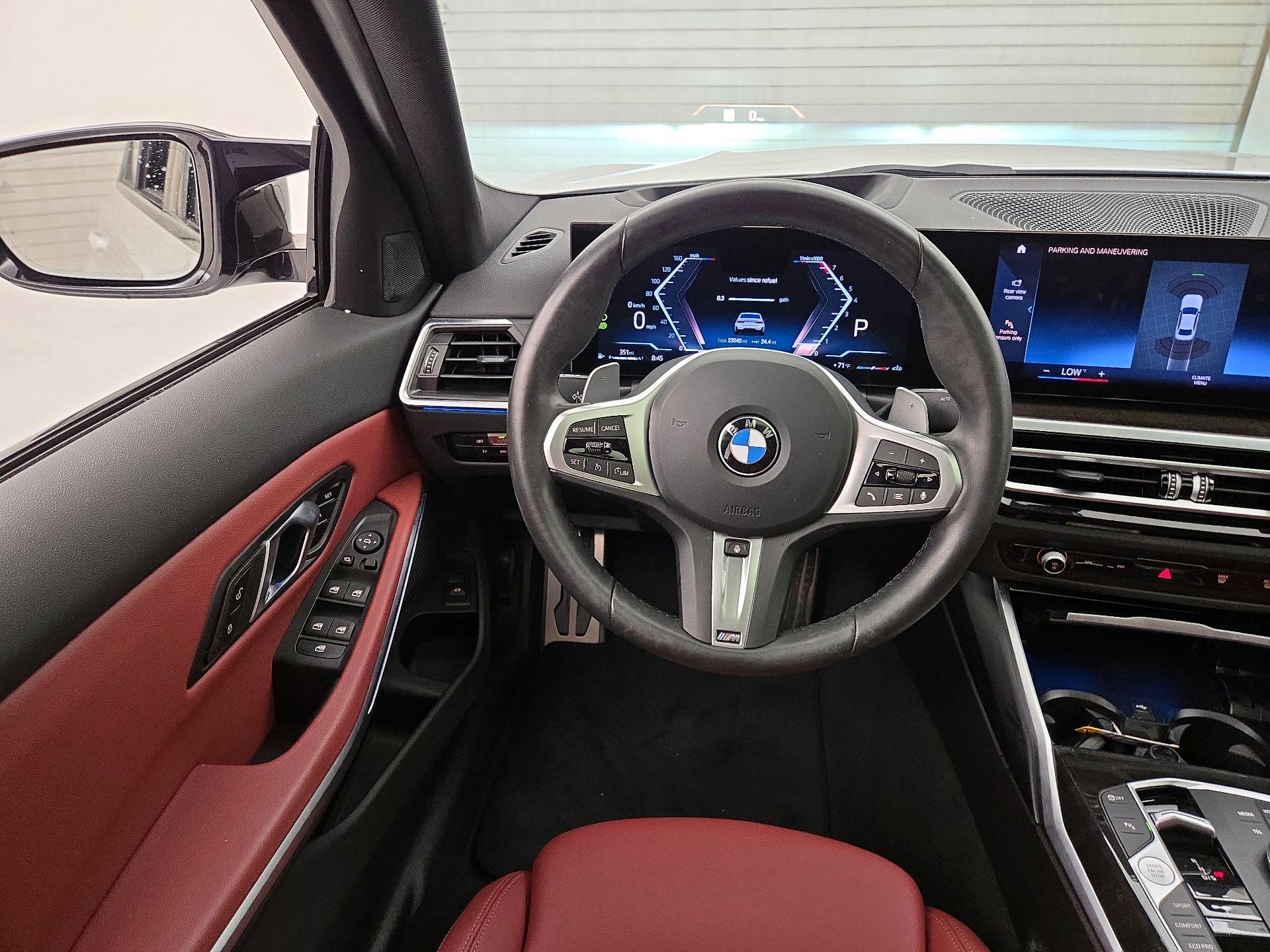 Thumbnail: 2024 BMW 3 Series - 10