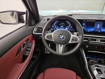 Steering Wheel & Instrument Cluster (On)