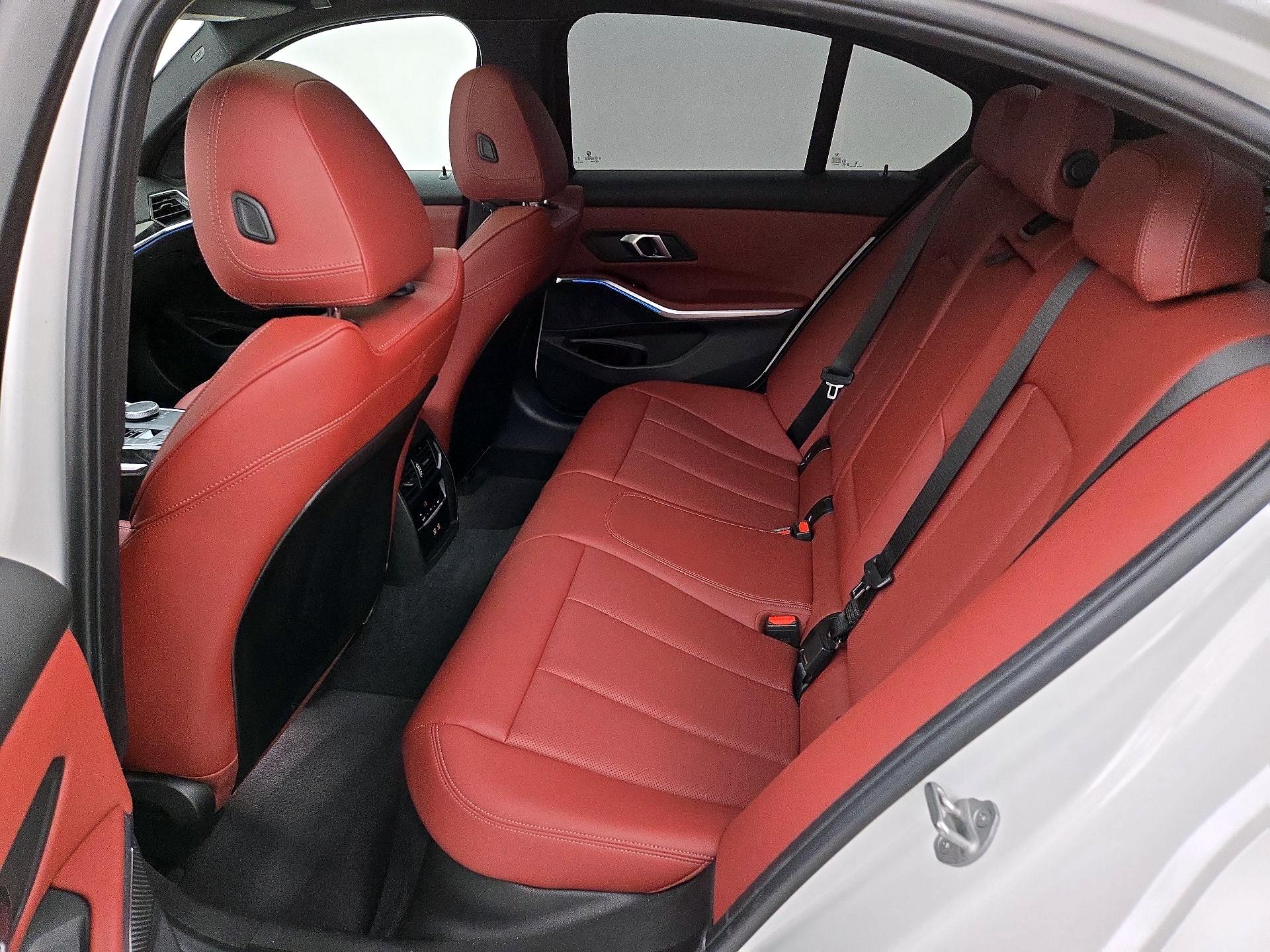 Thumbnail: 2024 BMW 3 Series - 20