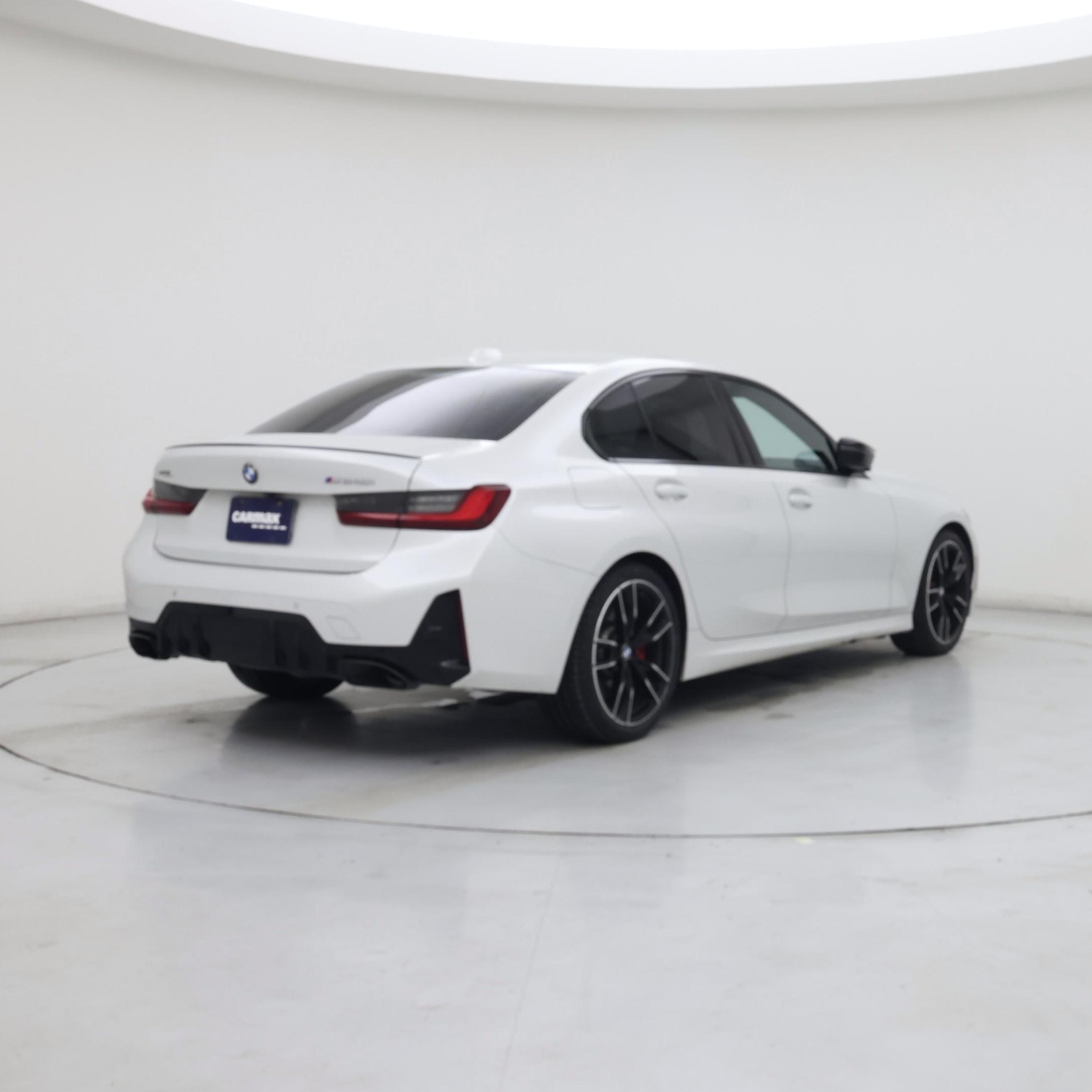 Thumbnail: 2024 BMW 3 Series - 8