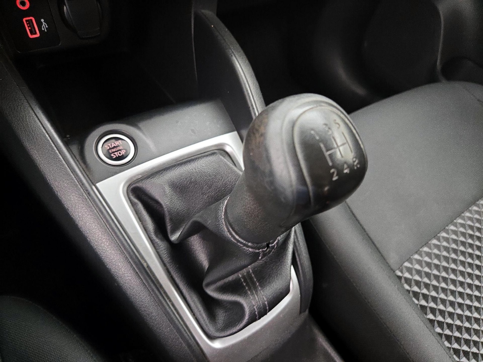 2021 Nissan Versa Sedan S - Photo 18