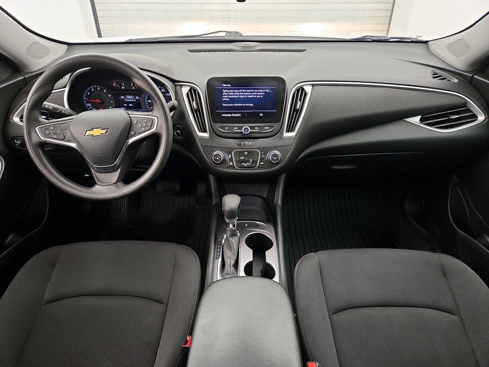 Thumbnail: 2022 Chevrolet Malibu - 9