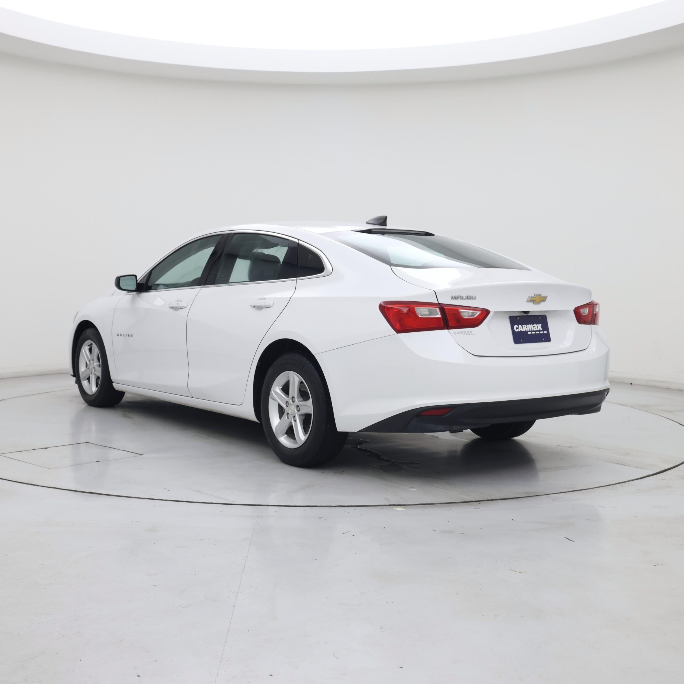 Thumbnail: 2022 Chevrolet Malibu - 2