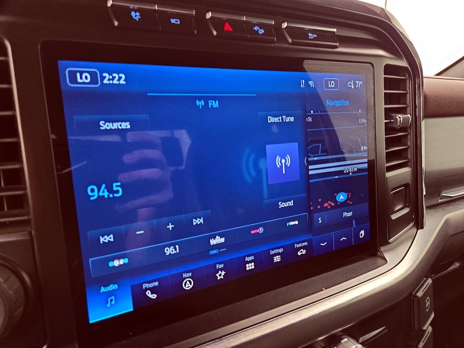 2023 Ford F-150 Lariat - Photo 17