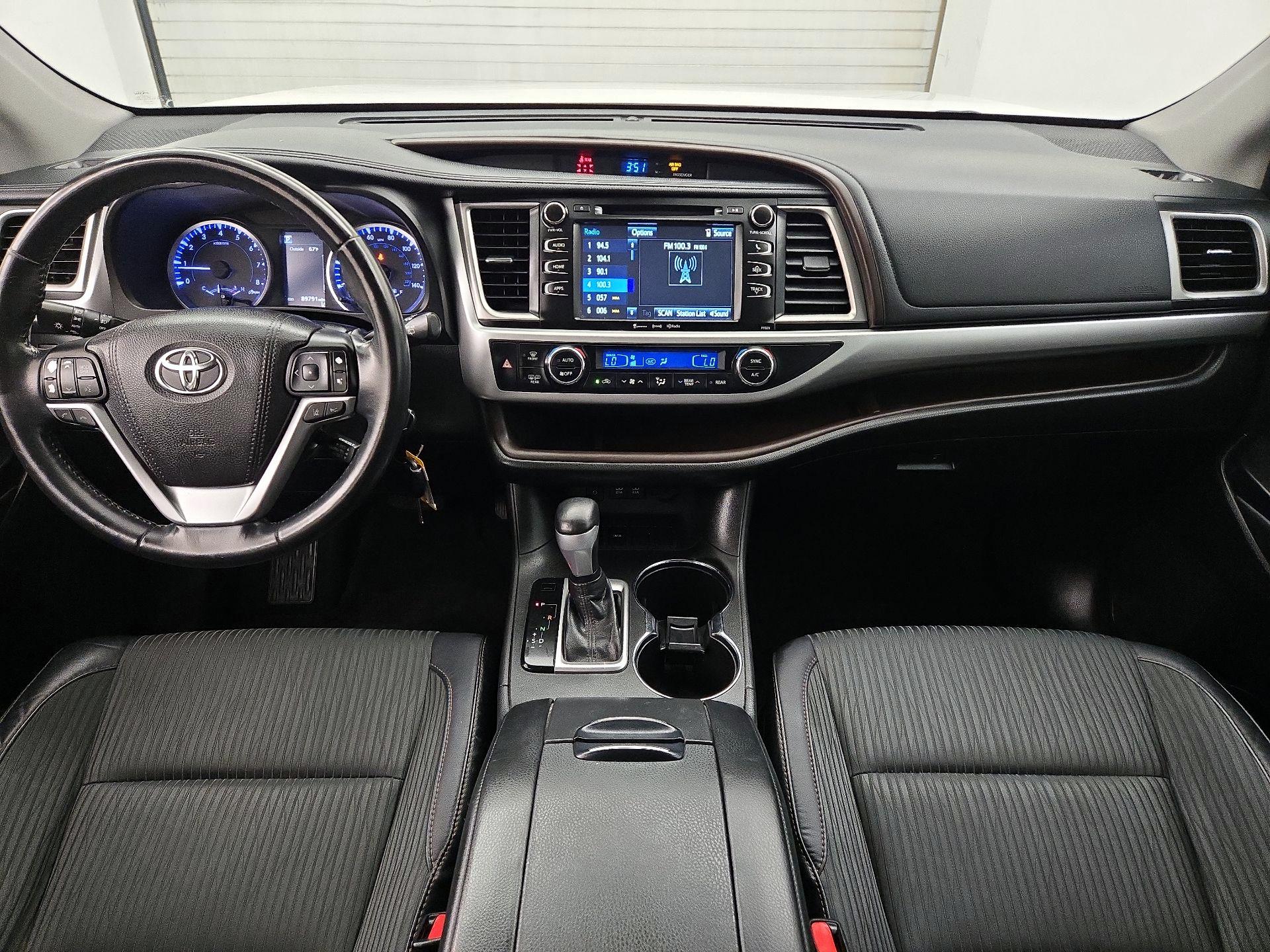 Thumbnail: 2018 Toyota Highlander - 9