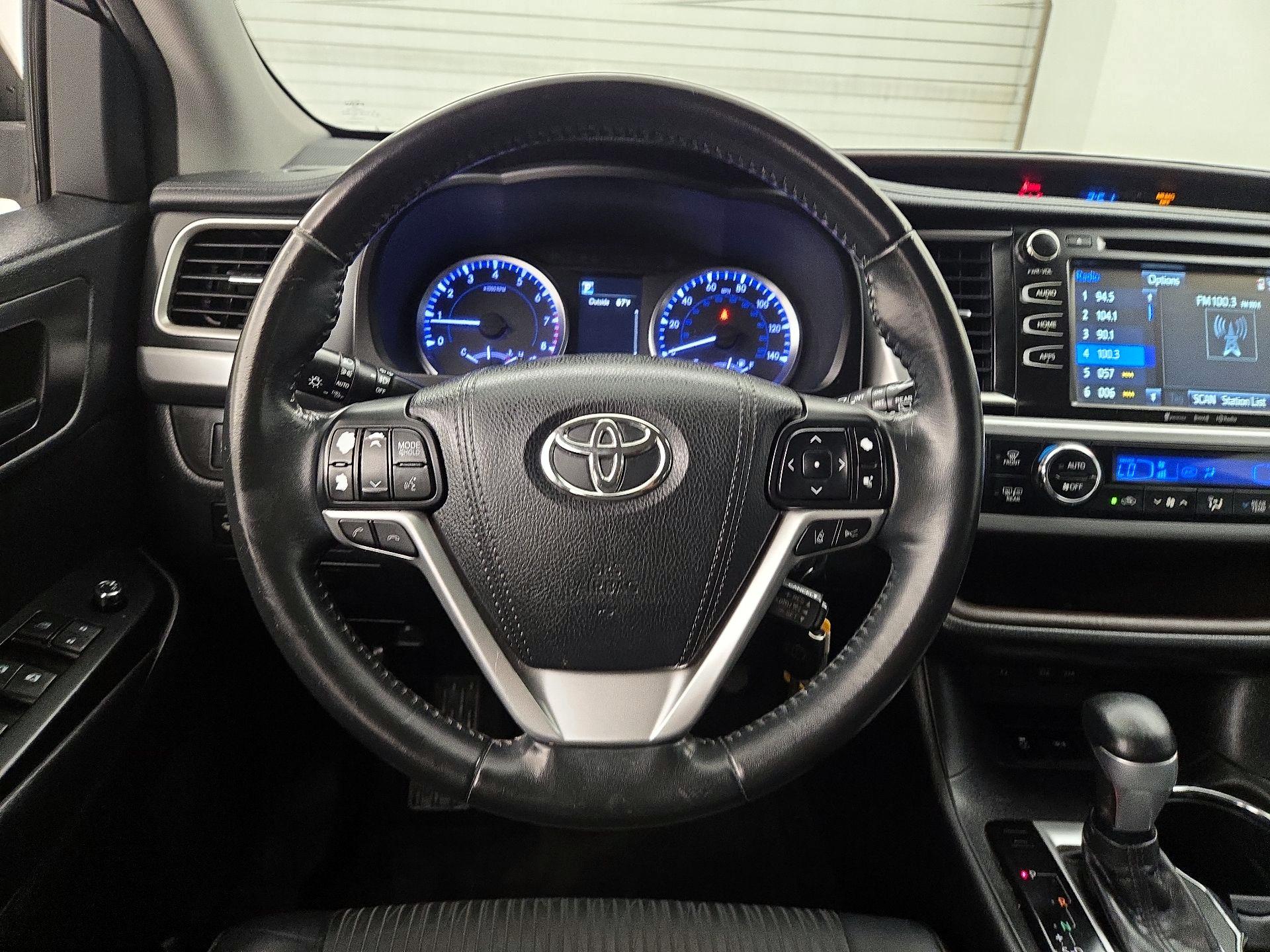 Thumbnail: 2018 Toyota Highlander - 10