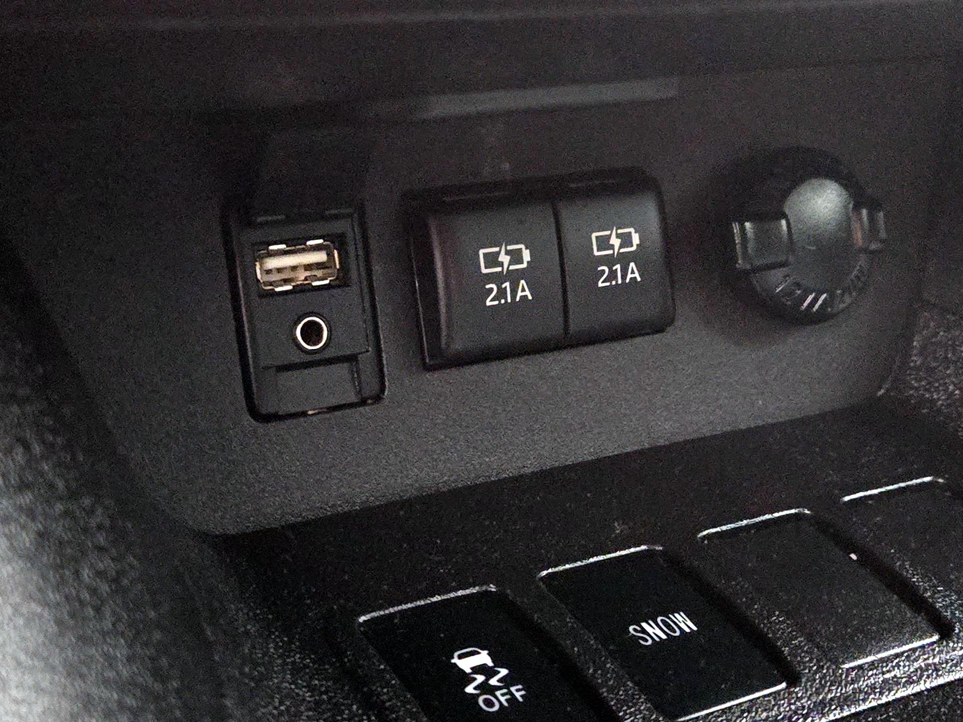 Thumbnail: 2018 Toyota Highlander - 18