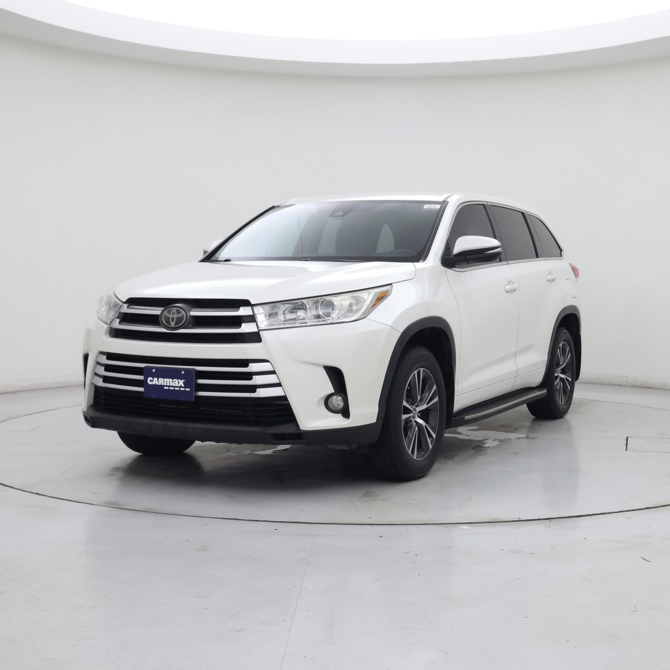 Thumbnail: 2018 Toyota Highlander - 4