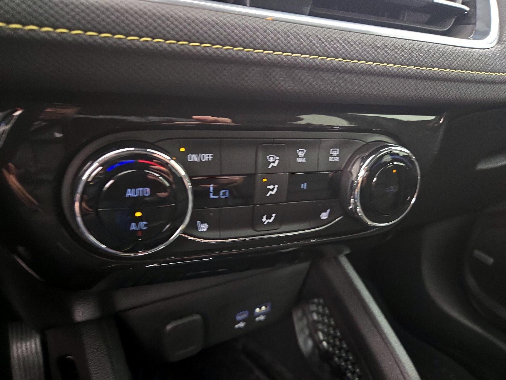 Thumbnail: 2025 Chevrolet TrailBlazer - 16