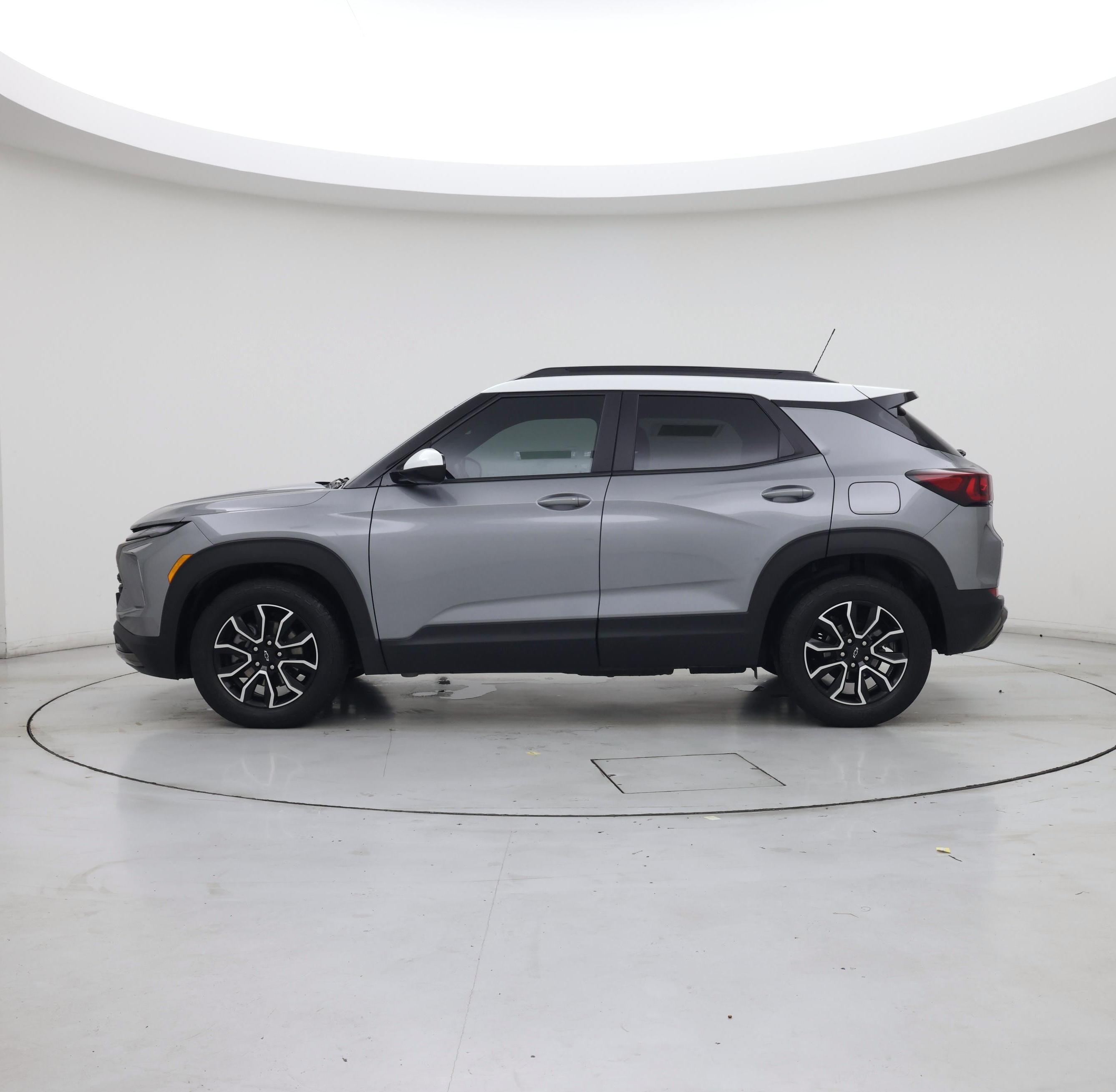 Thumbnail: 2025 Chevrolet TrailBlazer - 3