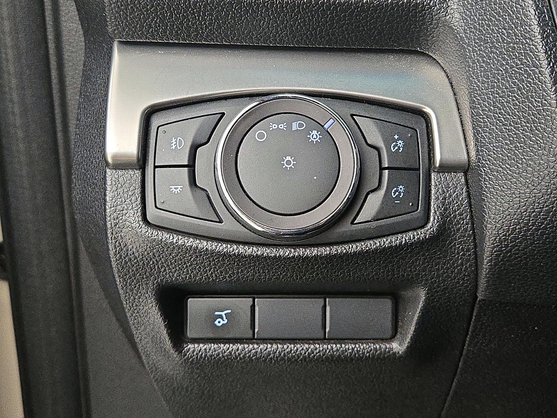 Thumbnail: 2018 Ford Explorer - 13