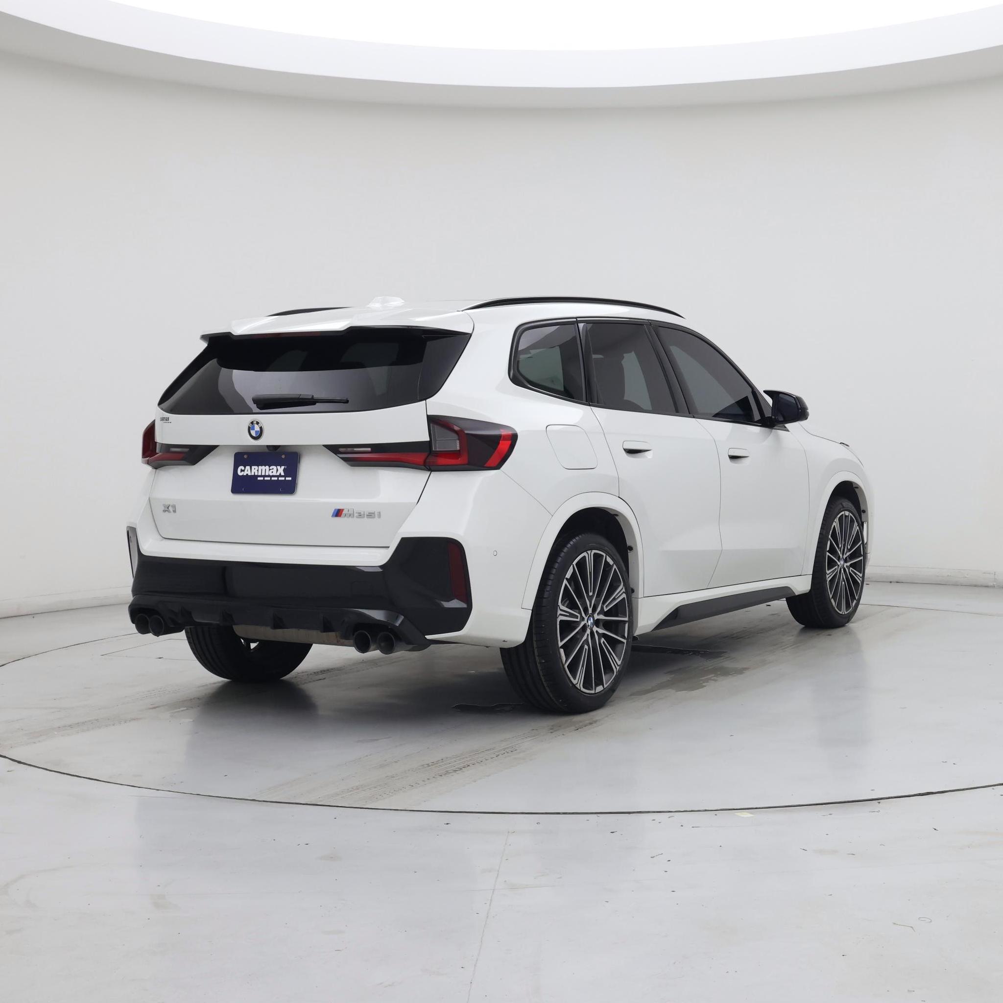 Thumbnail: 2024 BMW X1 - 8