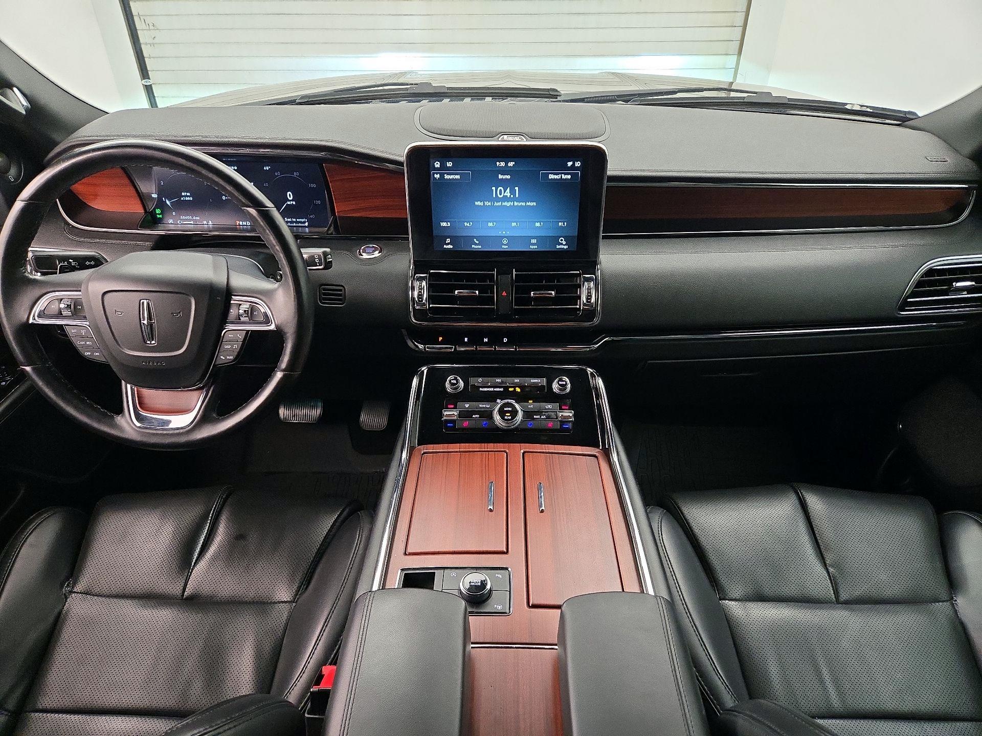 Thumbnail: 2021 Lincoln Navigator - 9