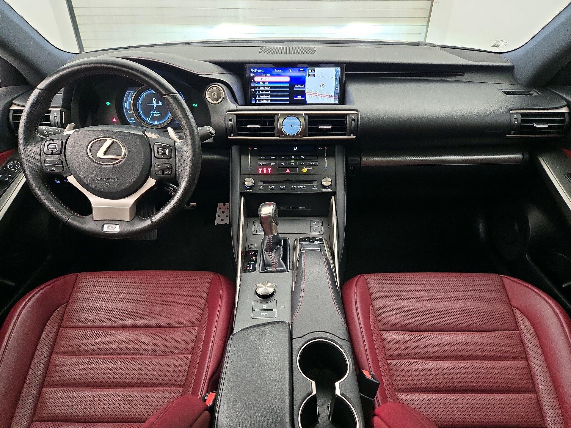 Thumbnail: 2018 Lexus IS - 9