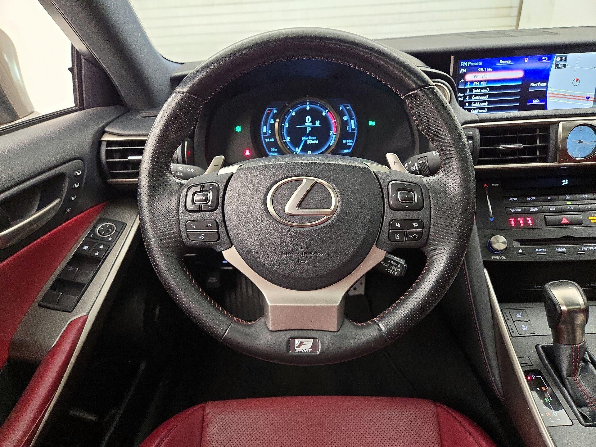 Thumbnail: 2018 Lexus IS - 10