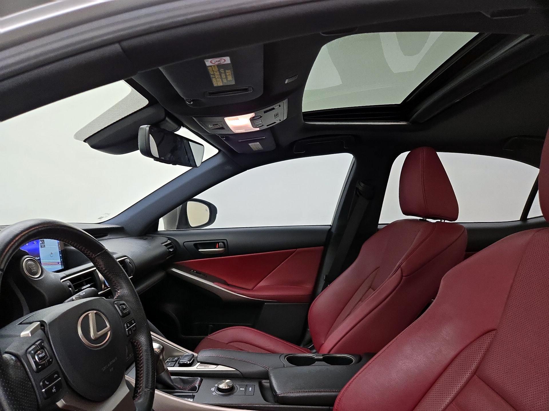 Thumbnail: 2018 Lexus IS - 20