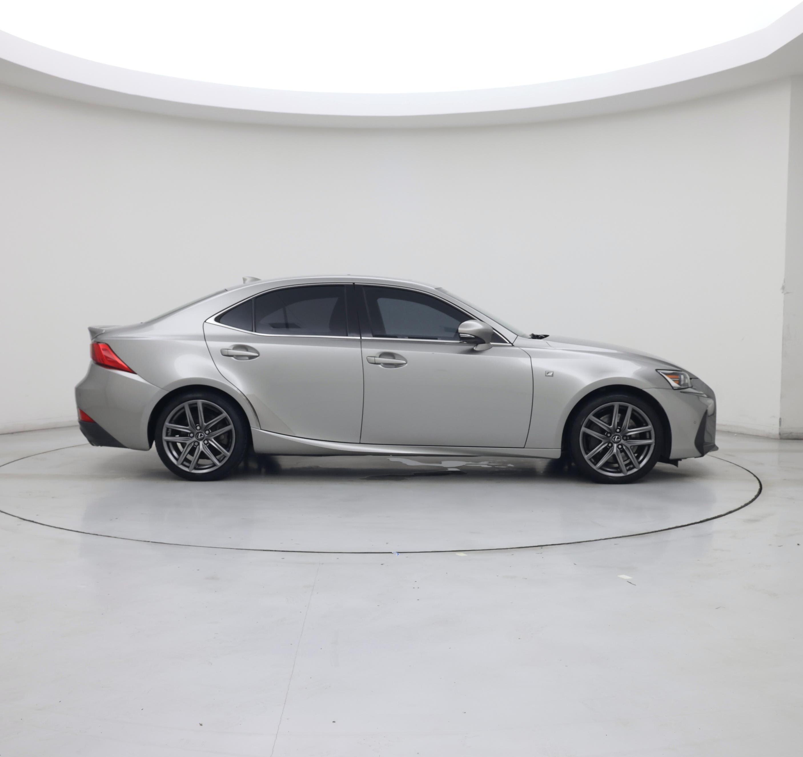 Thumbnail: 2018 Lexus IS - 7