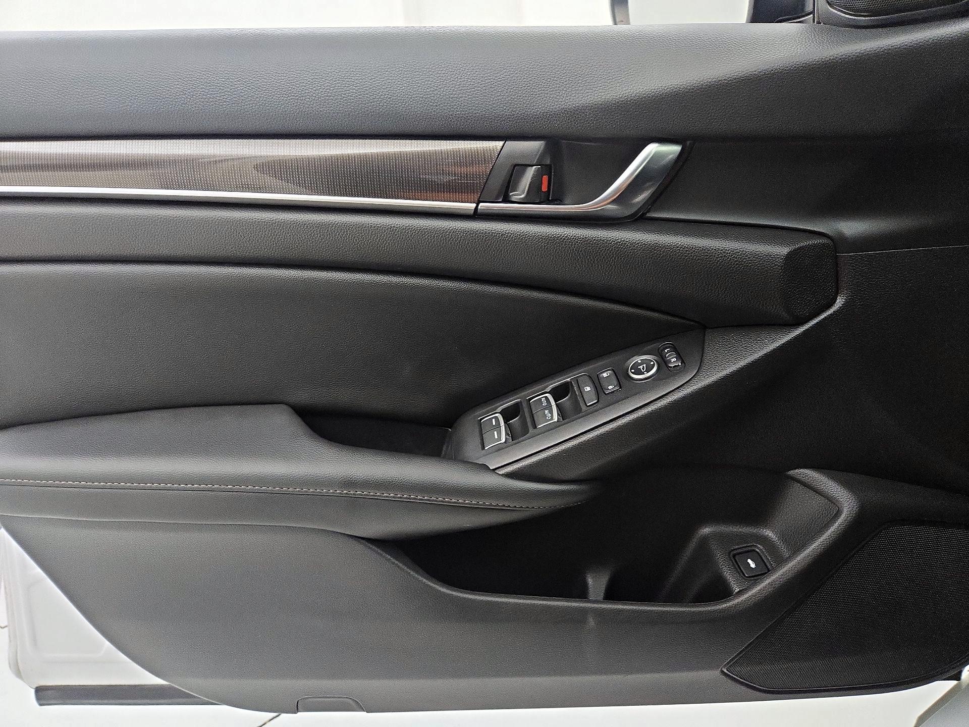Thumbnail: 2022 Honda Accord - 12