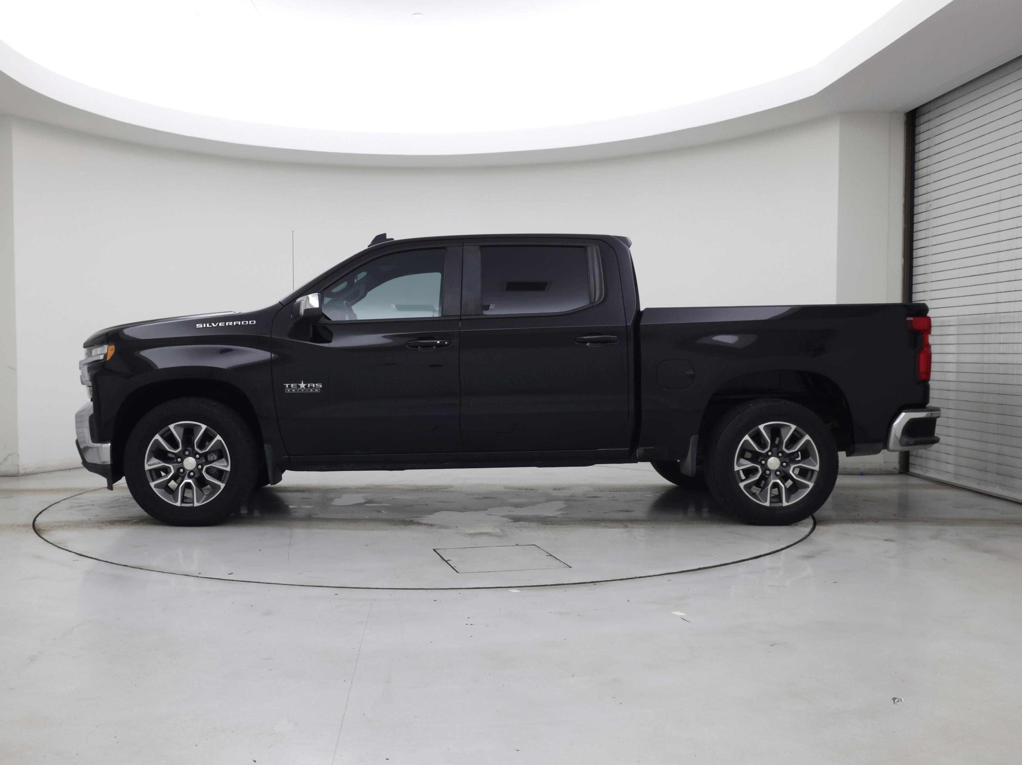 Thumbnail: 2020 Chevrolet Silverado 1500 - 3