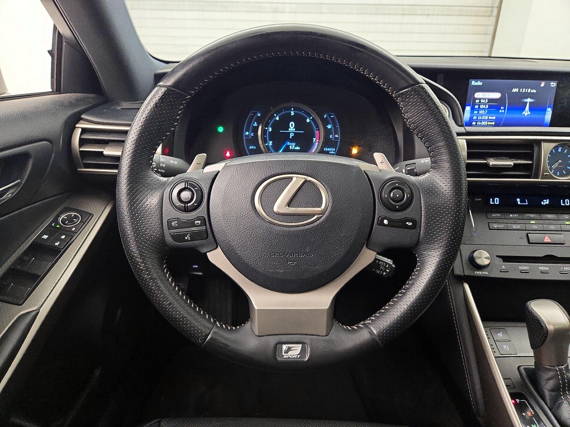 Thumbnail: 2015 Lexus IS - 10