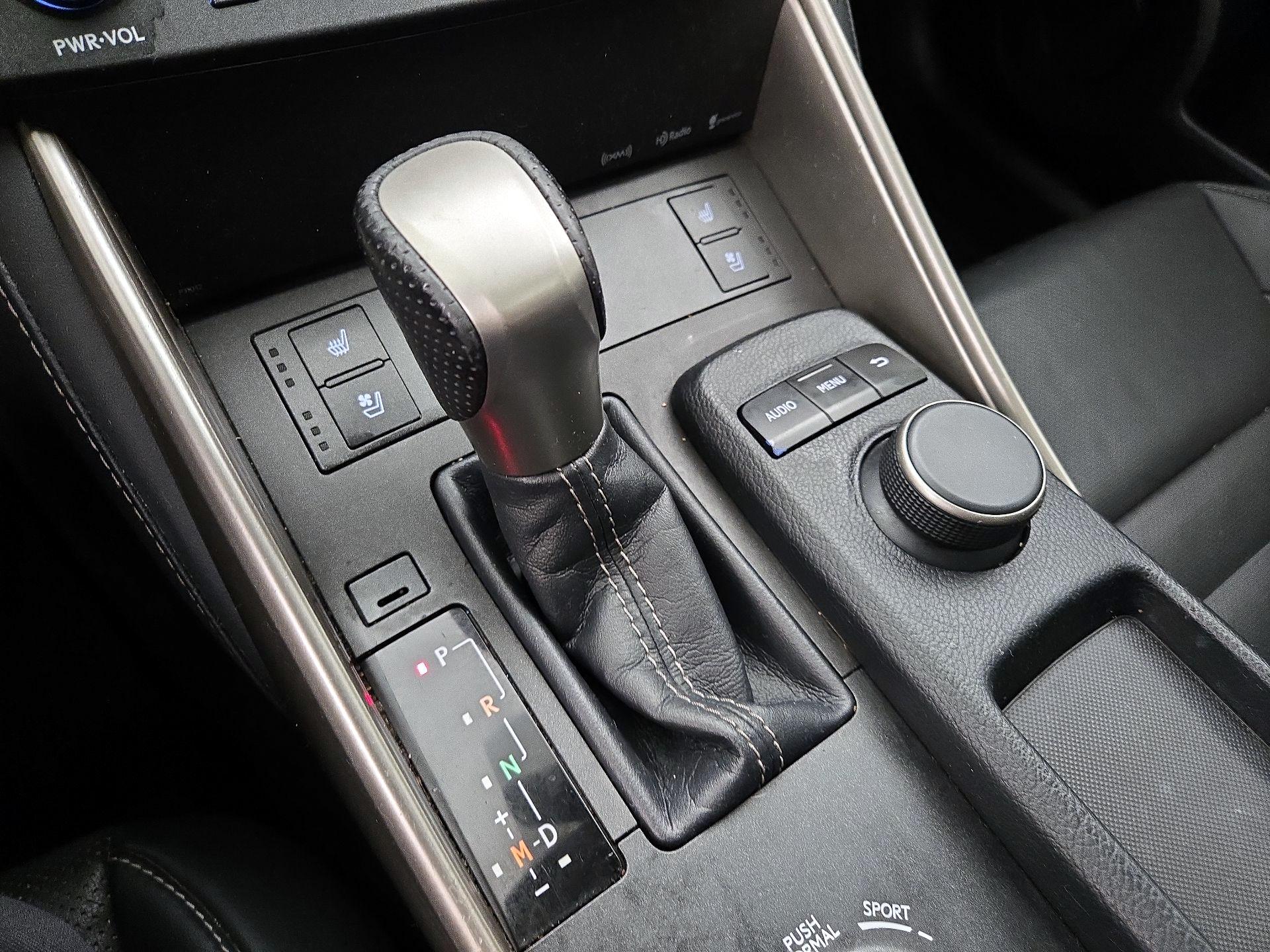 Thumbnail: 2015 Lexus IS - 17