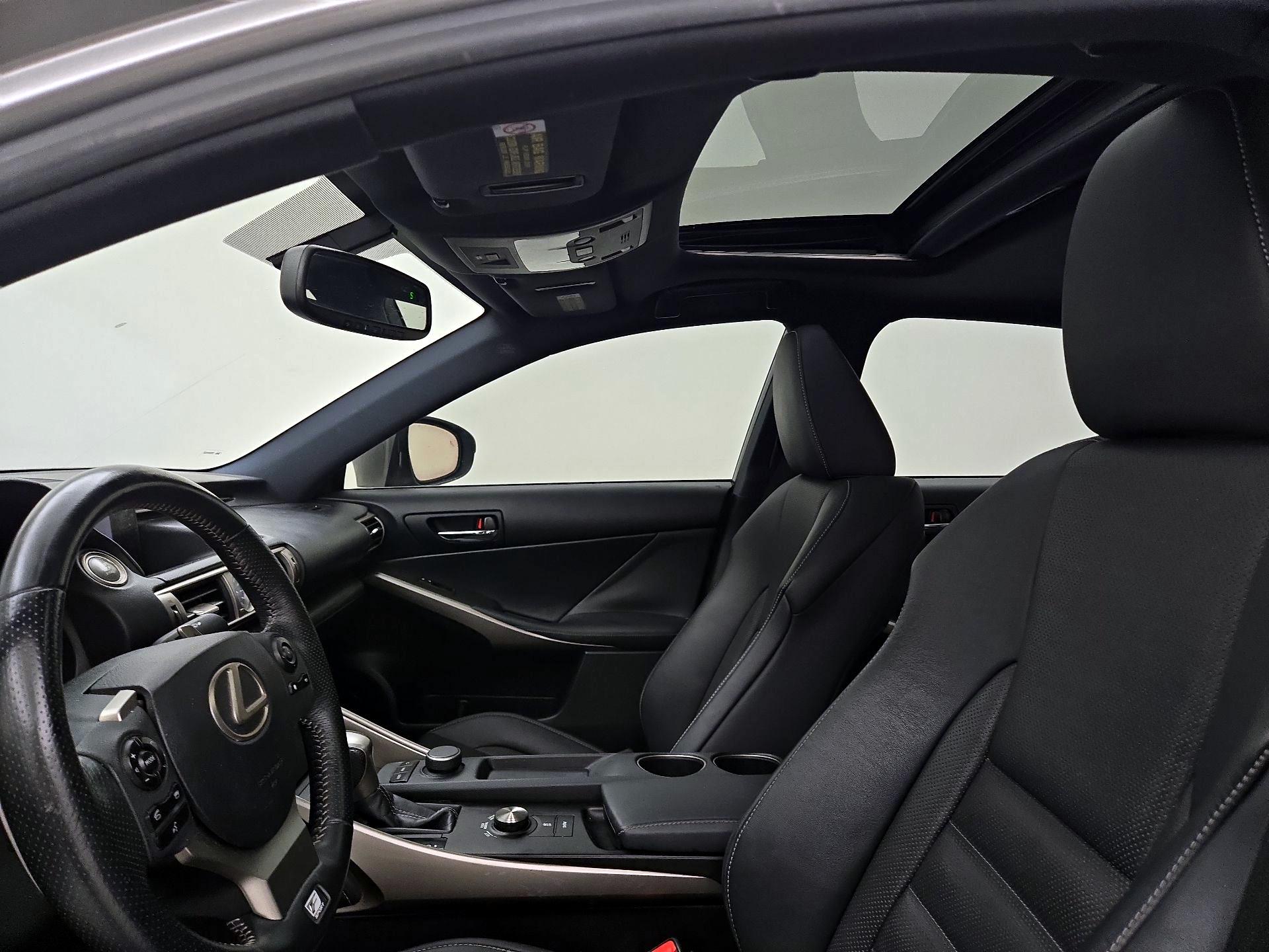 Thumbnail: 2015 Lexus IS - 19