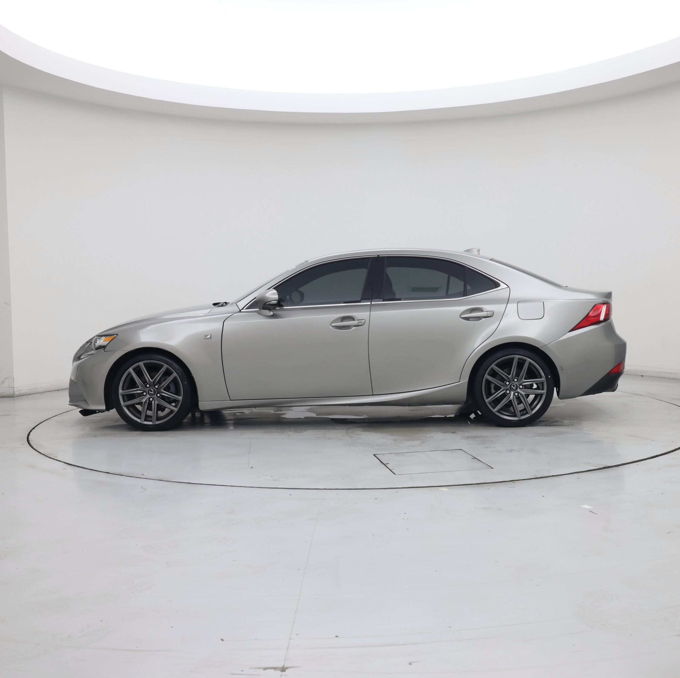 Thumbnail: 2015 Lexus IS - 3