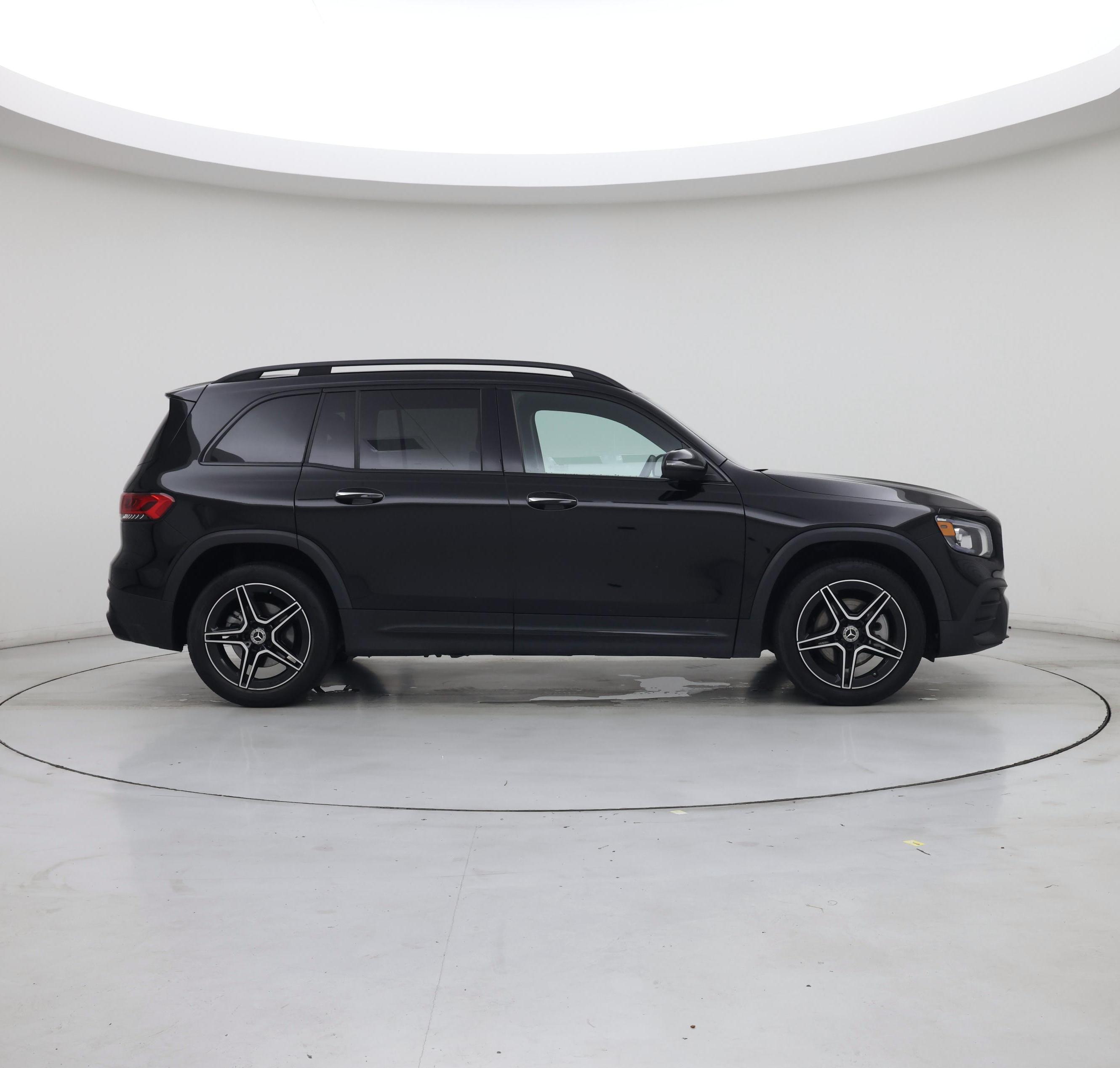 Thumbnail: 2023 Mercedes-Benz GLB - 7
